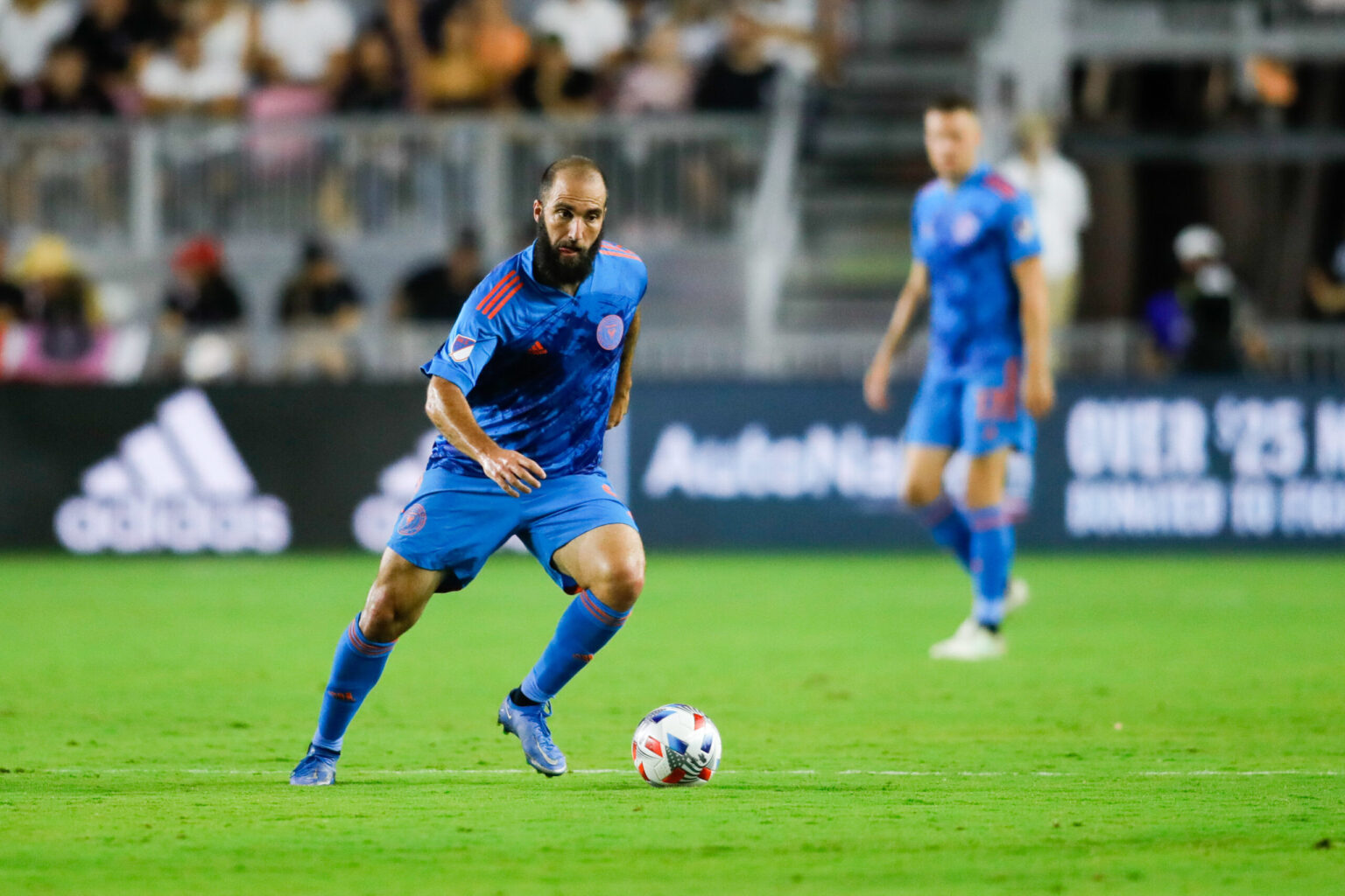 Mercato, Messi : Le président de l'Inter Miami "optimiste" — Foot11.com