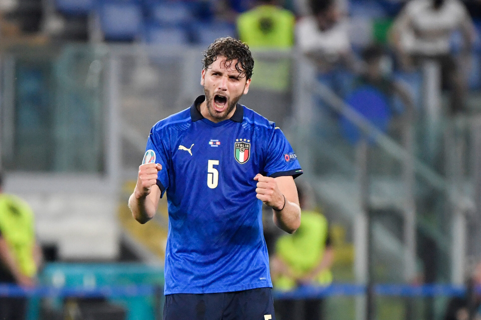 &Agrave; la retomb&eacute;e d'un corner d'Insigne, Chiellini pensait donner l'avantage &agrave; l'Italie, avant que le VAR n'invalide le but apr&egrave;s un contact entre le ballon et la main du capitaine (iconsport)