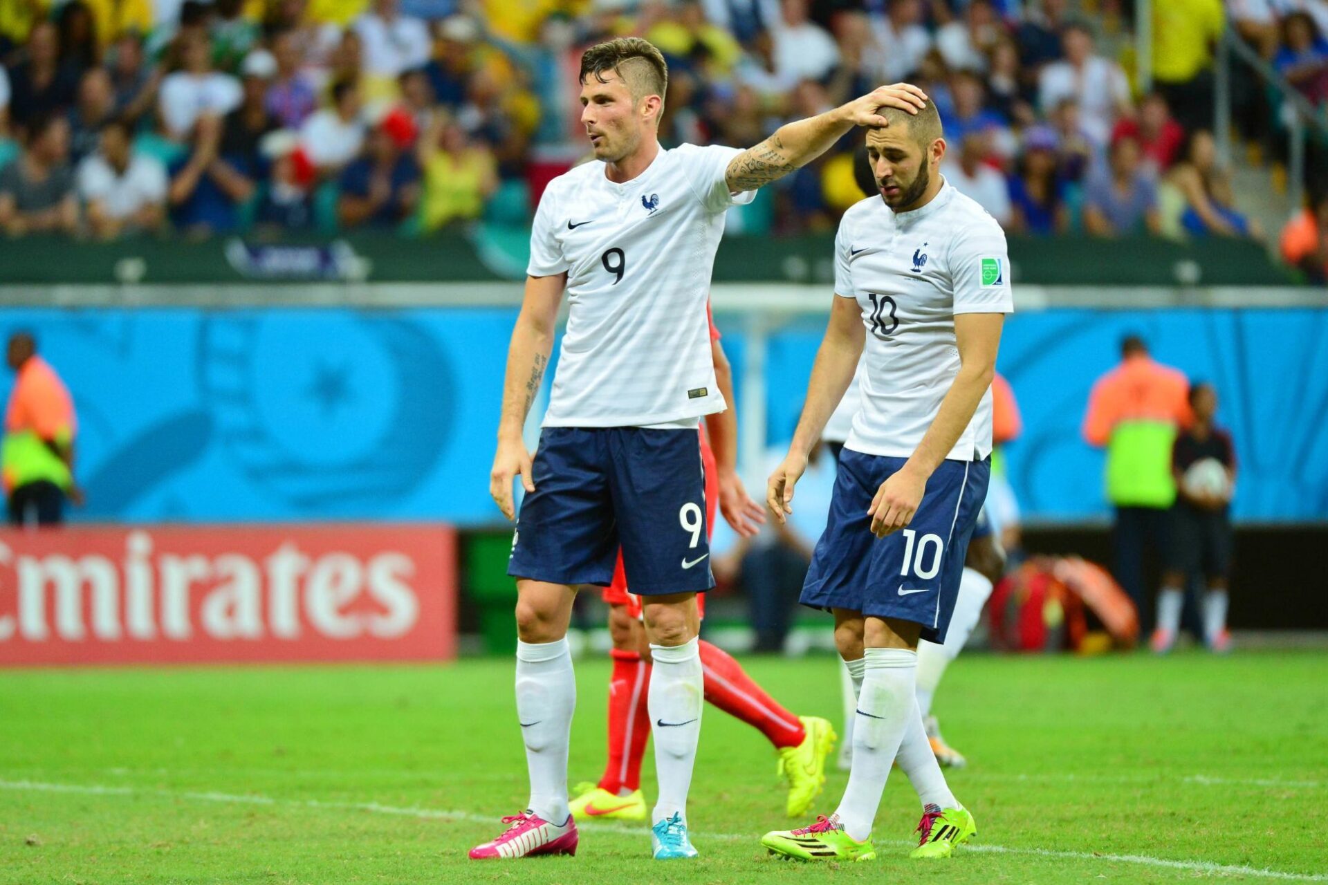 Olivier Giroud n'en veut pas à Karim Benzema @iconsport
