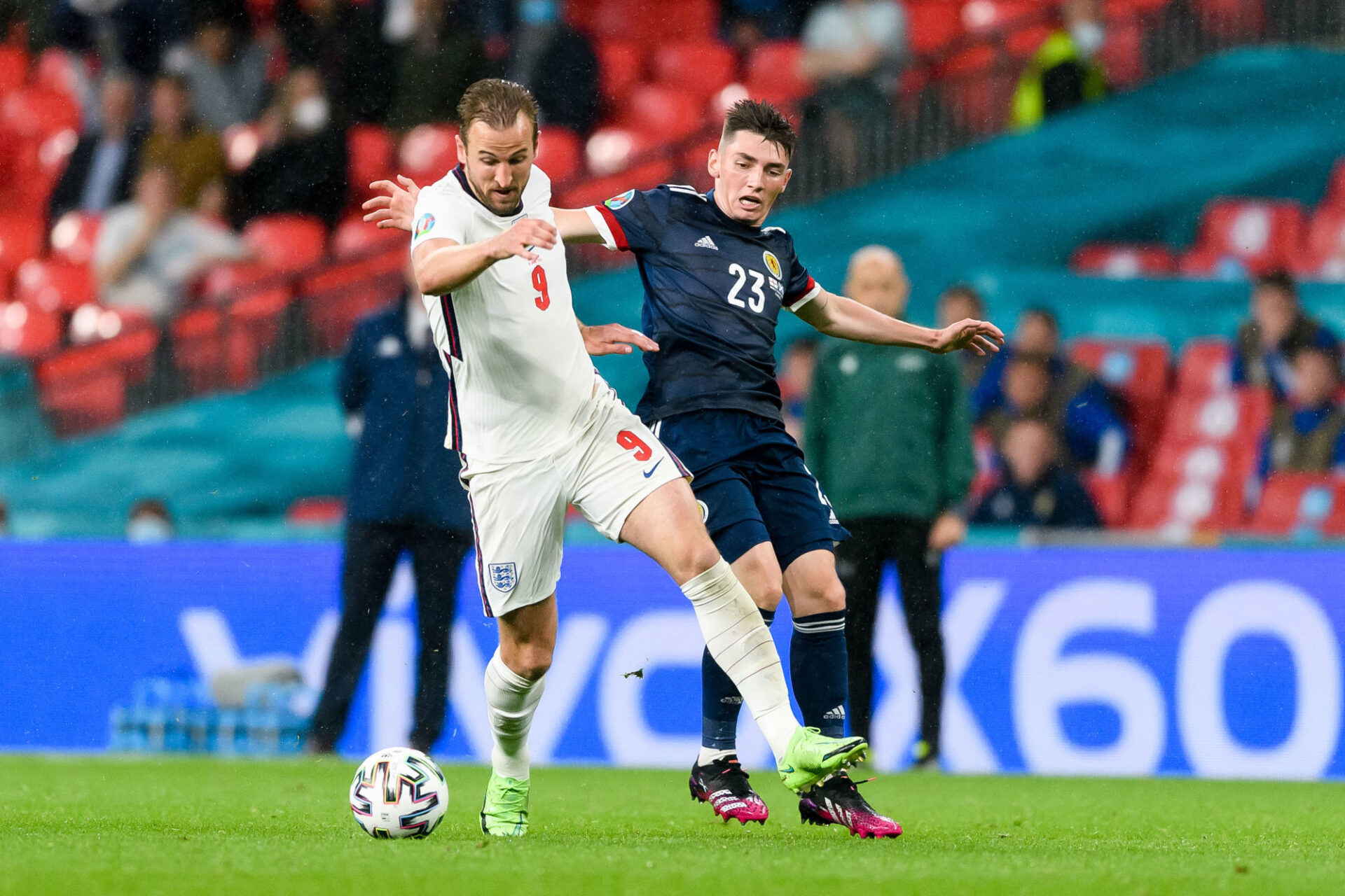 Billy Gilmour (20 ans) a été épatant contre l'Angleterre d'Harry Kane (0-0), à Wembley, lors du deuxième match de groupes de l'Ecosse. Impressionnant, le jeune milieu a même été élu homme du match. Icon SPort