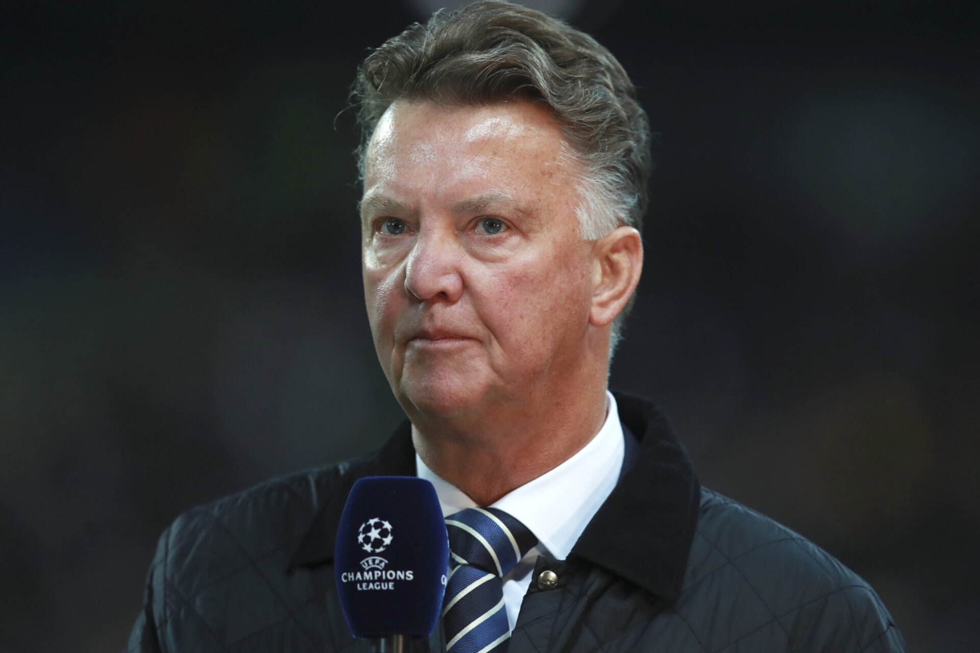 Louis Van Gaal est le grand favori pour prendre la suite de Frank de Boer &agrave; la t&ecirc;te des Pays-Bas. Le "P&eacute;lican" a d&eacute;j&agrave; effectu&eacute; deux mandants sur le banc des Oranje (iconsport)