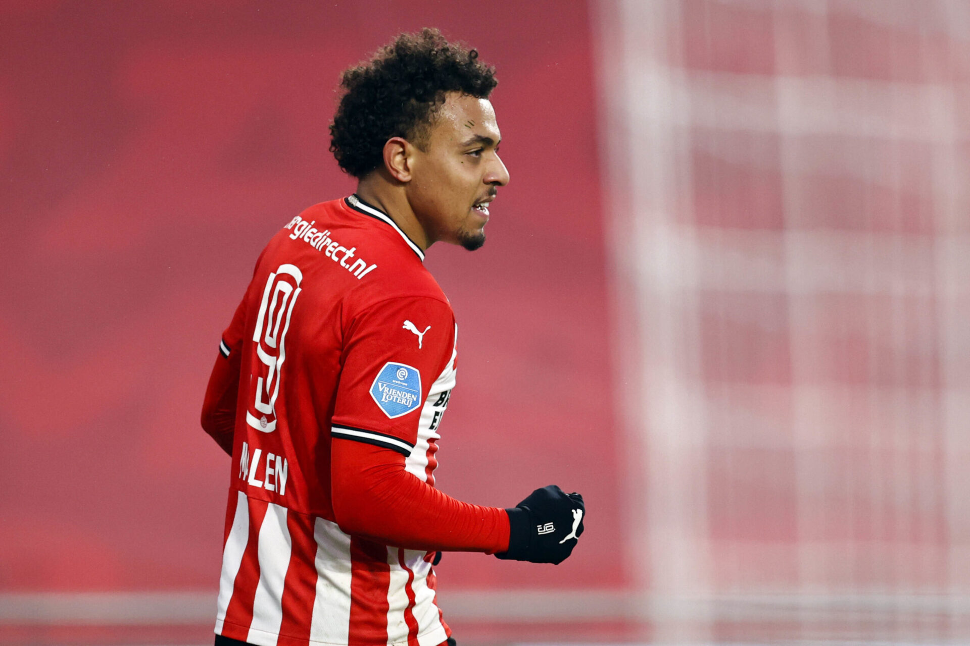 Le PSV se serait entendu avec Dortmund pour le transfert de Malen (iconsport)