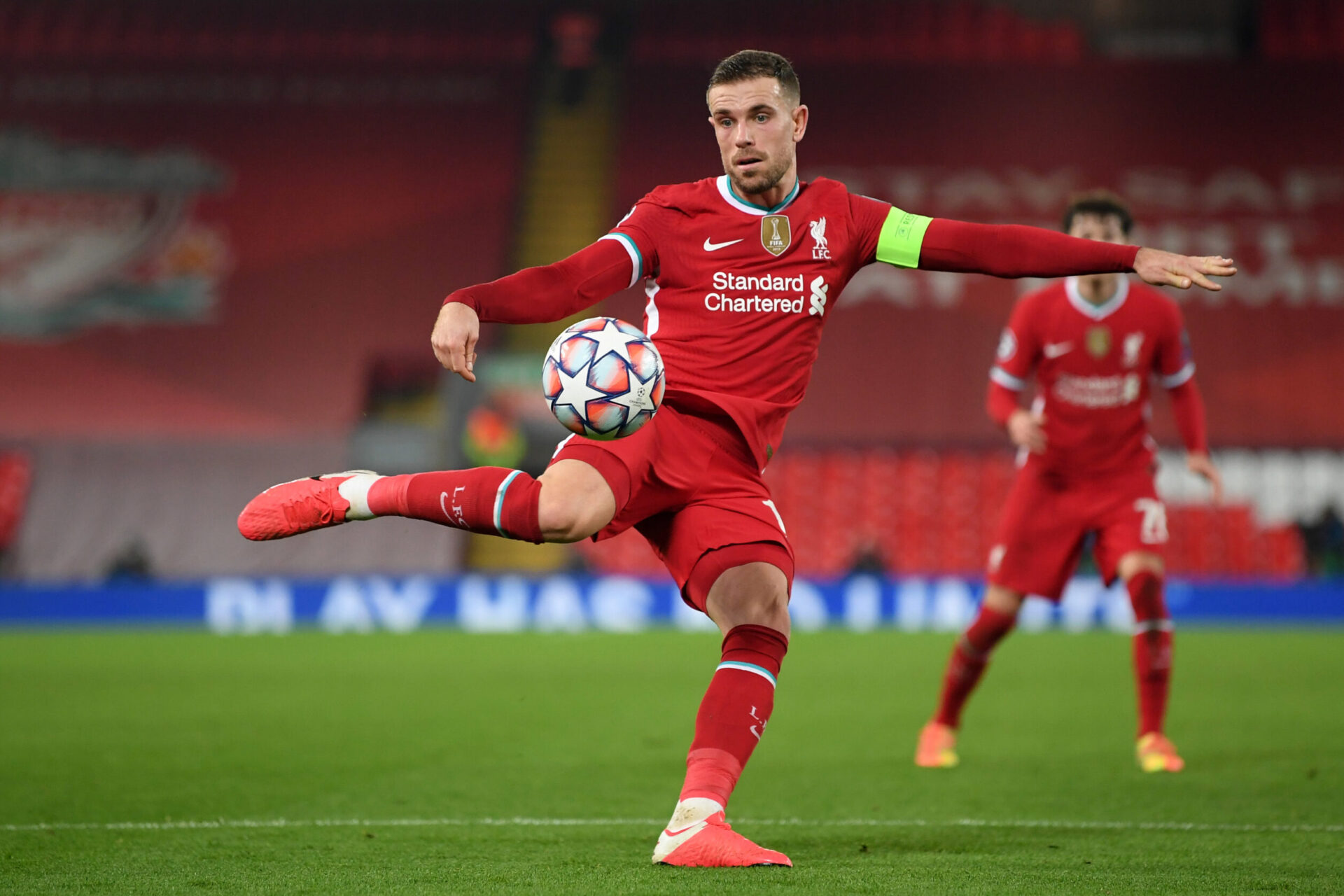 Arrivé à Liverpool en 2011, Jordan Henderson s'est rapidement imposé chez les Reds. Devenu capitaine, il a été désigné meilleur joueur FWA de la Premier League en 2020 (iconsport)