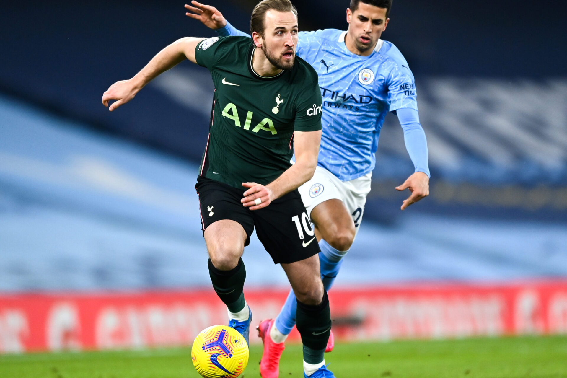 Dans le viseur de plusieurs grands clubs, Harry Kane pourrait rejoindre Manchester City en cas de départ. La formation conduite par Pep Guardiola est en tout cas la plus chaude dans ce dossier (iconsport) Dans le viseur de plusieurs grands clubs, Harry Kane pourrait rejoindre Manchester City en cas de départ. La formation conduite par Pep Guardiola est en tout cas la plus chaude dans ce dossier (iconsport)