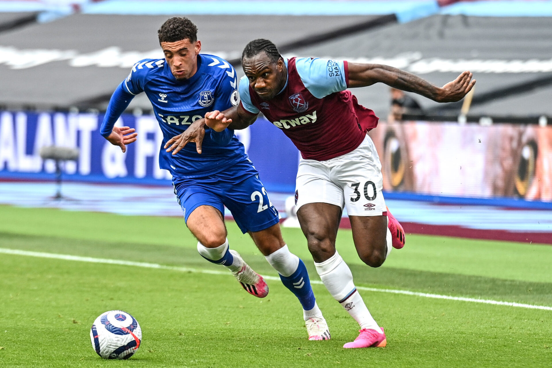 Pas de piqûre, pas de match pour les joueurs de Premier League ? Icon Sport