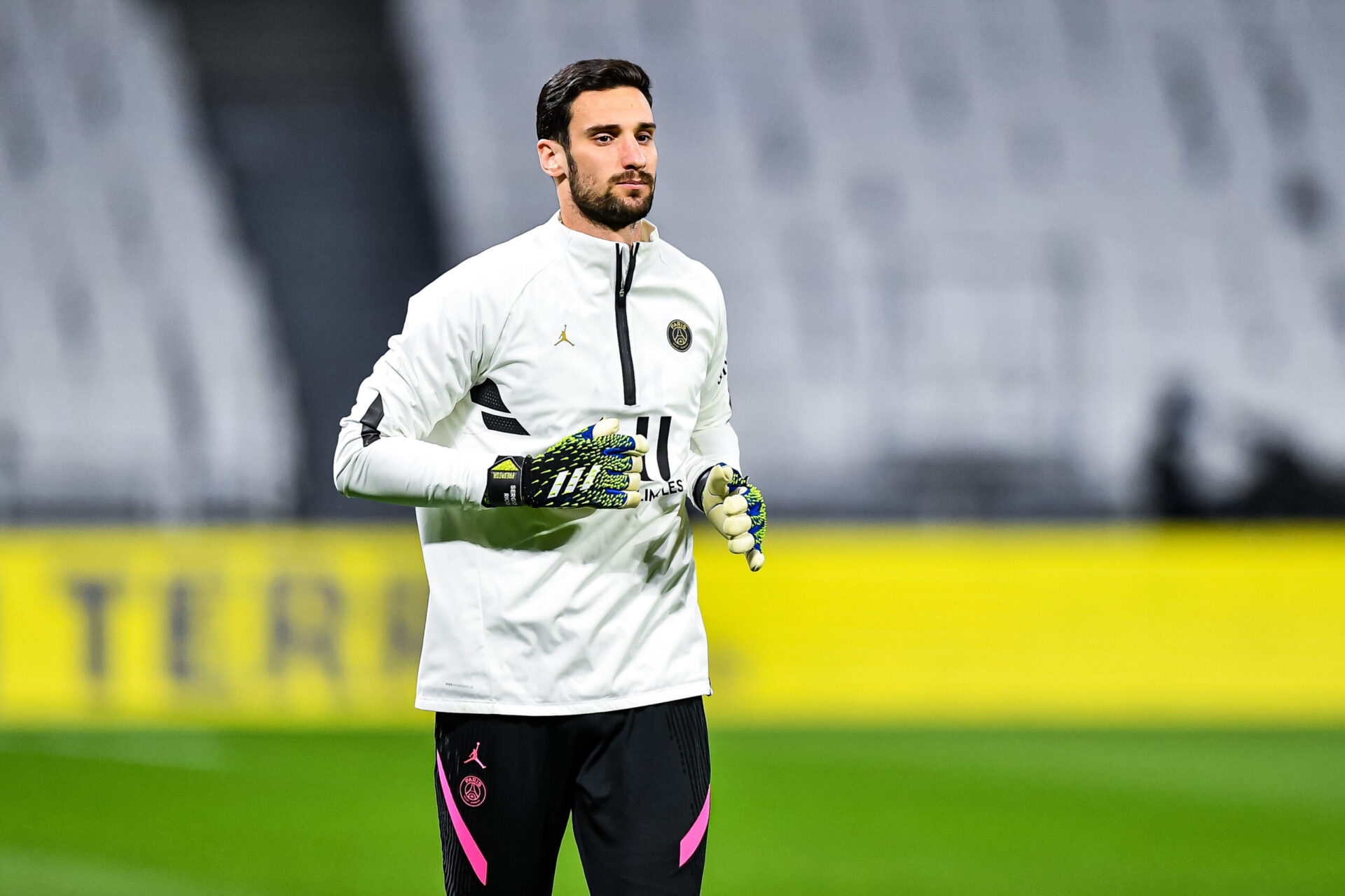 Un temps pisté, Sergio Rico, en partance du PSG, ne sera pas le successeur de Mike Maignan à Lille (iconsport)