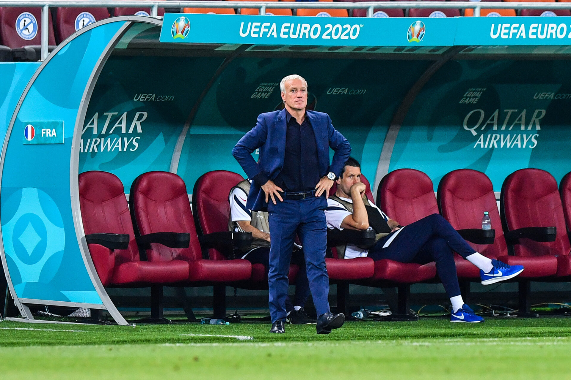 Didier Deschamps soutenant l'équipe de France (Icon Sport)