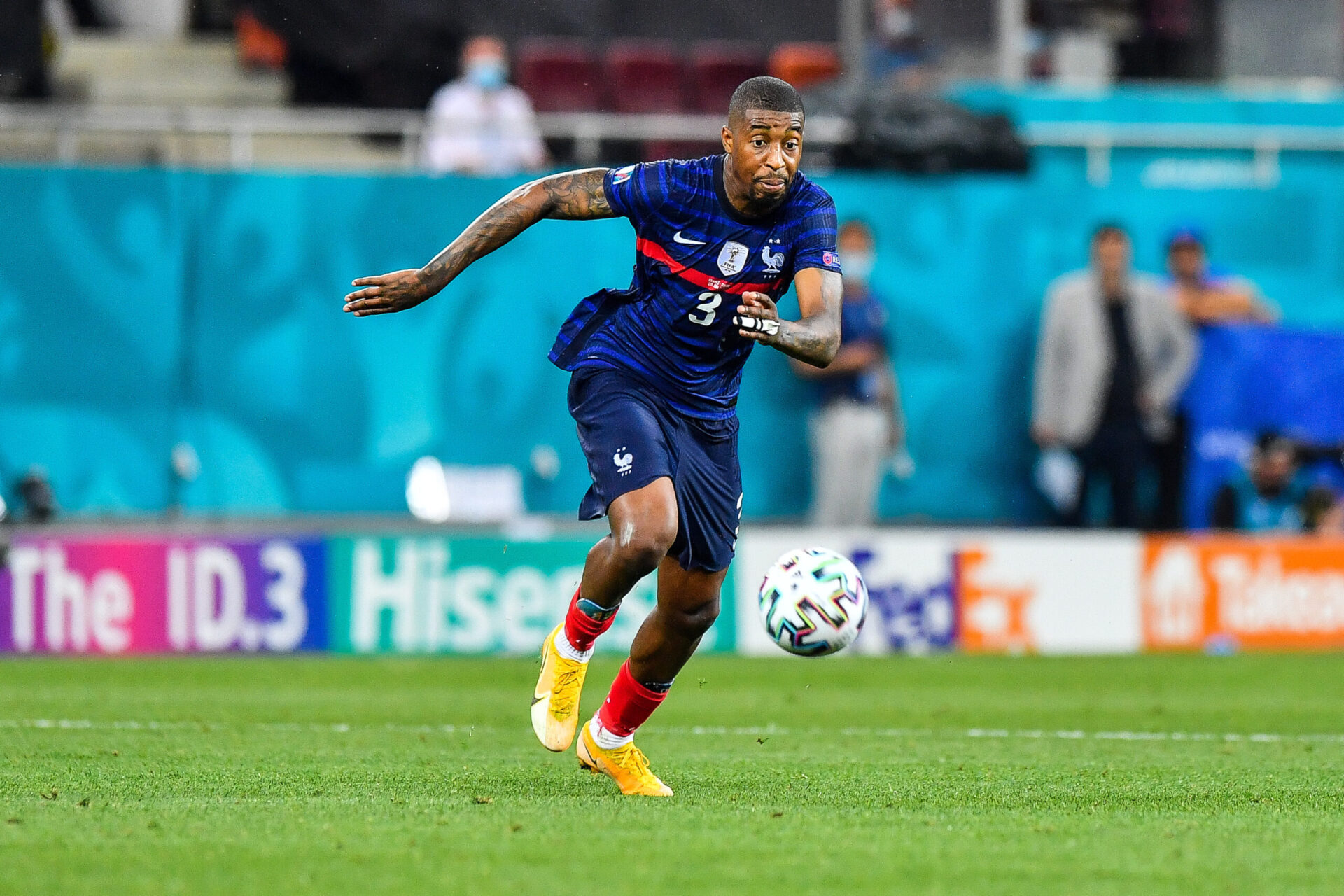 Presnel Kimpembe portant le maillot des Bleus (Icon Sport)