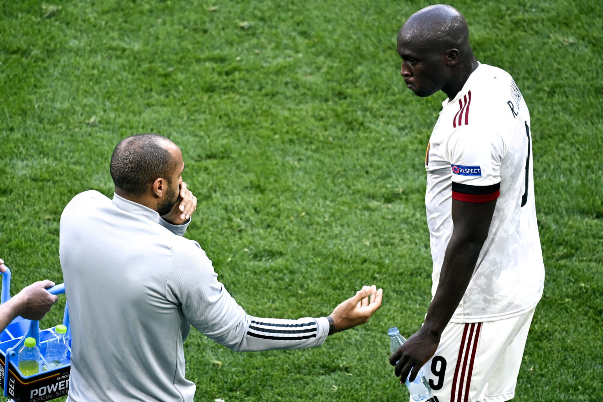 Pendant l'Euro, Thierry Henry a occupé un rôle auprès des attaquants et notamment Romelu Lukaku (iconsport) Pendant l'Euro, Thierry Henry a occupé un rôle auprès des attaquants et notamment Romelu Lukaku (iconsport)