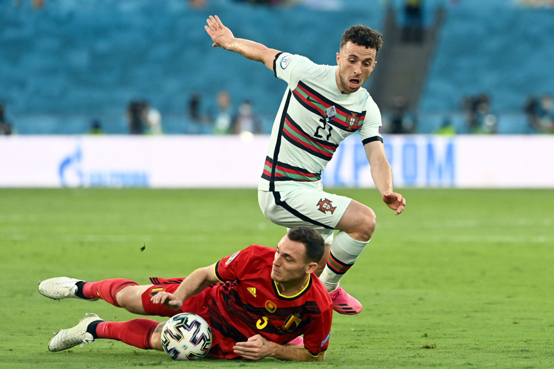 Thomas Vermaelen a su convaincre Roberto Martinez de l'emmener à l'Euro malgré son maigre total de neuf matchs disputés la saison dernière dans le championnat japonais. Icon SPort Thomas Vermaelen a su convaincre Roberto Martinez de l'emmener à l'Euro malgré son maigre total de neuf matchs disputés la saison dernière dans le championnat japonais. Icon SPort