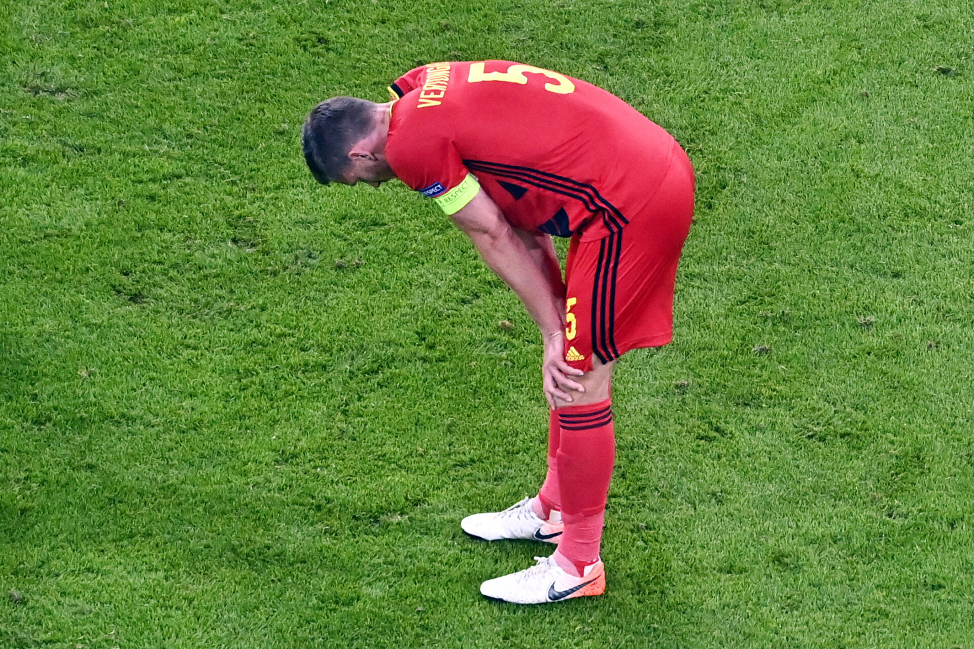 Jan Vertonghen a du mal a supporter l'élimination de son équipe (iconsport) Jan Vertonghen a du mal a supporter l'élimination de son équipe (iconsport)
