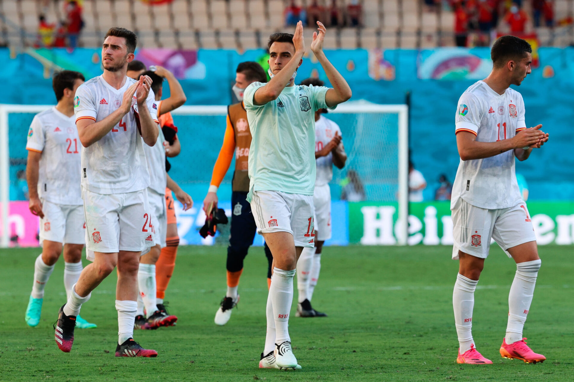 Aymeric Laporte, Eric Garcia, Ferran Torres sont tous rempla&ccedil;ants en club mais titulaires avec l'&eacute;quipe d'Espagne. Icon Sport