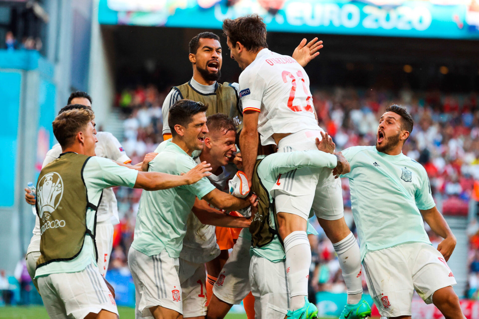 Aymeric Laporte, Eric Garcia, Ferran Torres sont tous rempla&ccedil;ants en club mais titulaires avec l'&eacute;quipe d'Espagne. Icon Sport