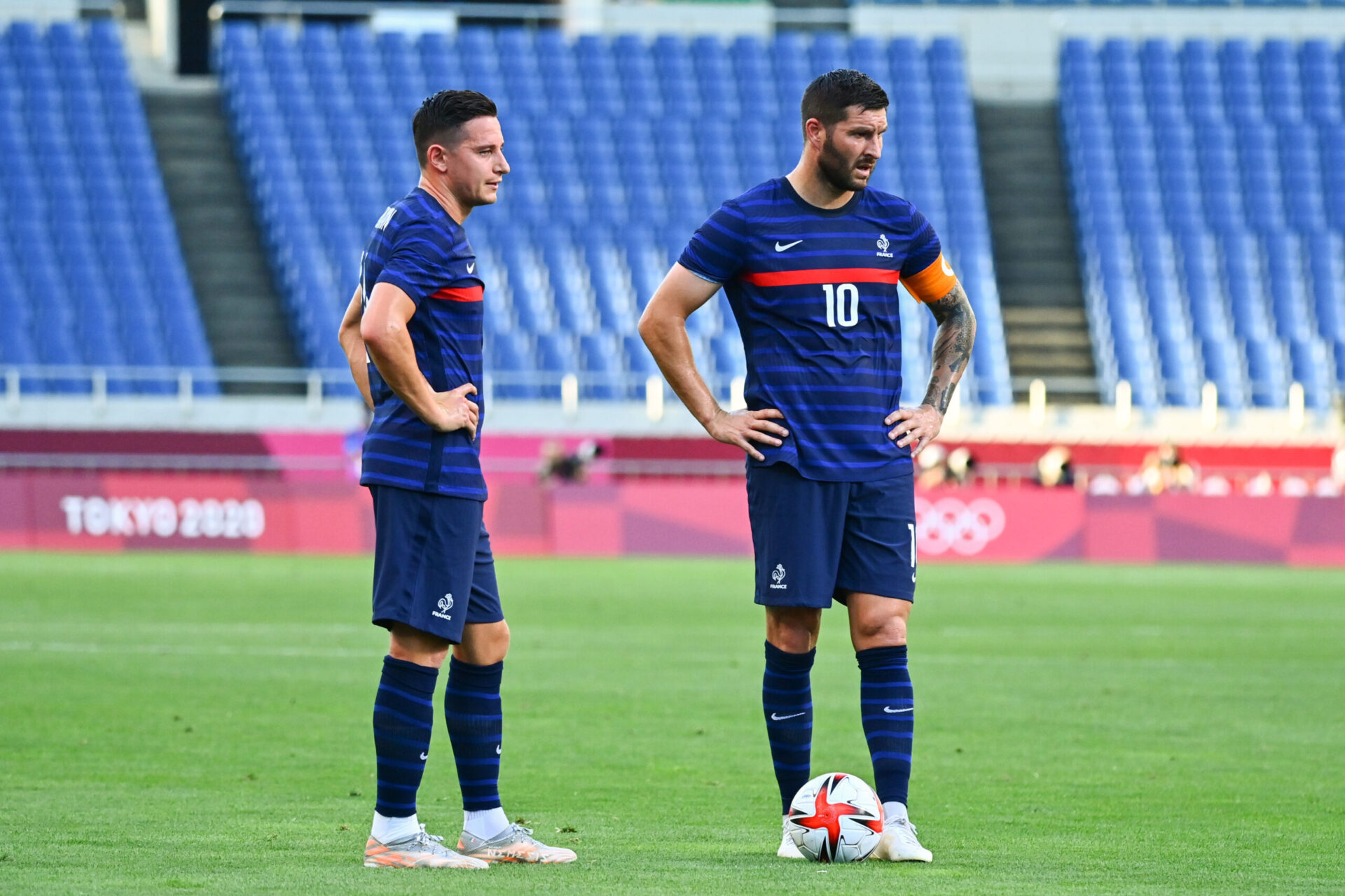 Une première mi-temps compliquée pour les Bleus (iconsport)