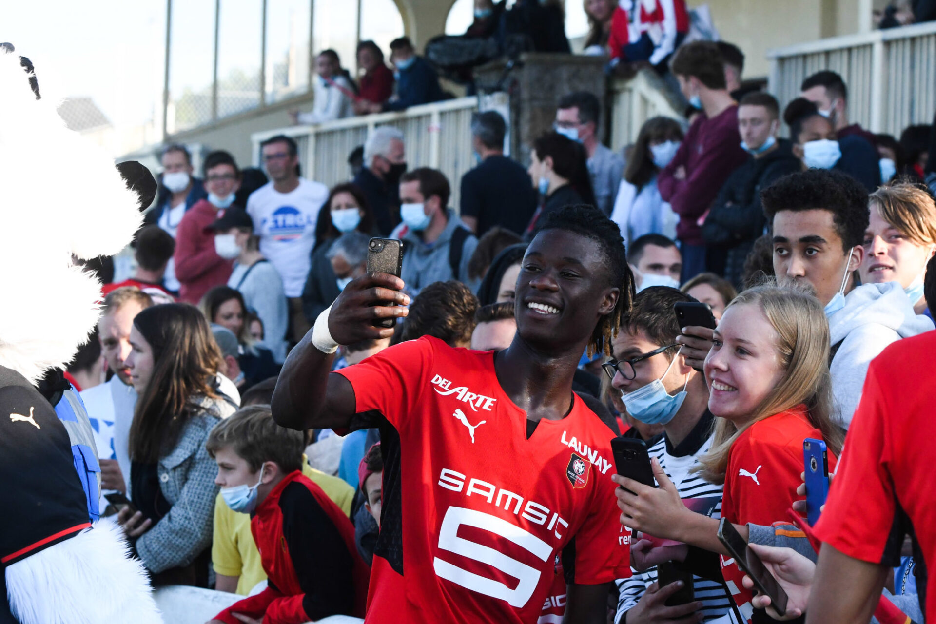 Eduardo Camavinga a repris le chemin de l'entraînement avec le Stade Rennais, mais sans certitude d'y évoluer la saison prochaine. Icon Sport