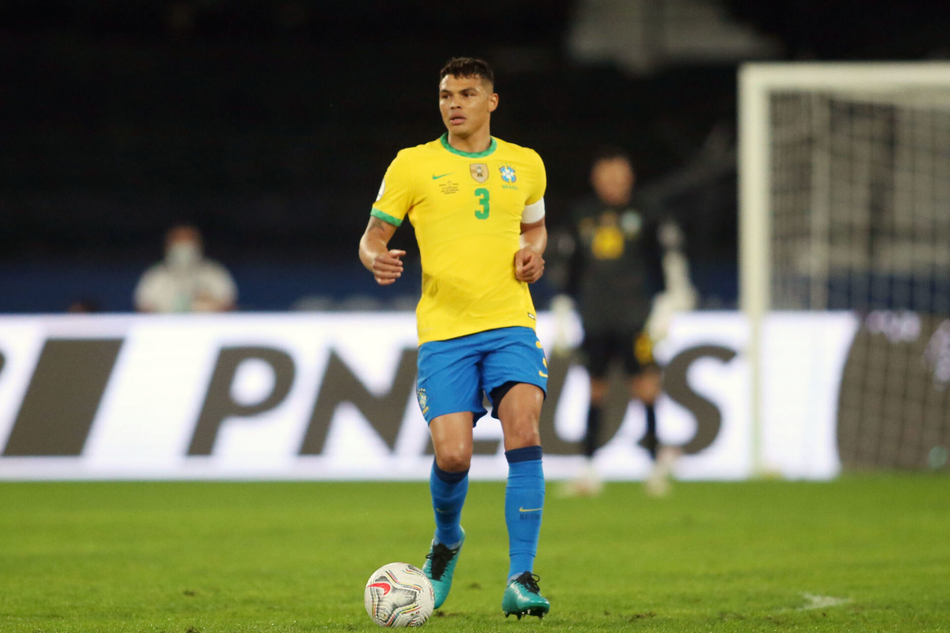 Thiago Silva avec l'équipe nationale du Brésil (Icon Sport) Thiago Silva avec l'équipe nationale du Brésil (Icon Sport)