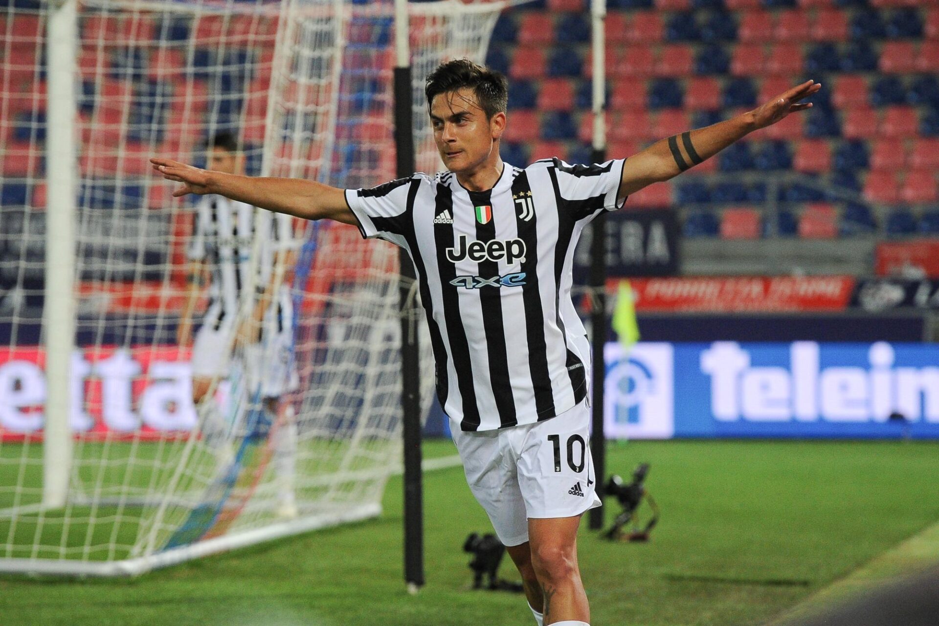 Paulo Dybala restait sur une saison à 17 buts et 14 passes décisives en 2019/2020, mais n'a disputé que 26 matchs (5 buts, 3 passes décisives) la saison dernière, en partie à cause d'une blessure importante. Icon Sport