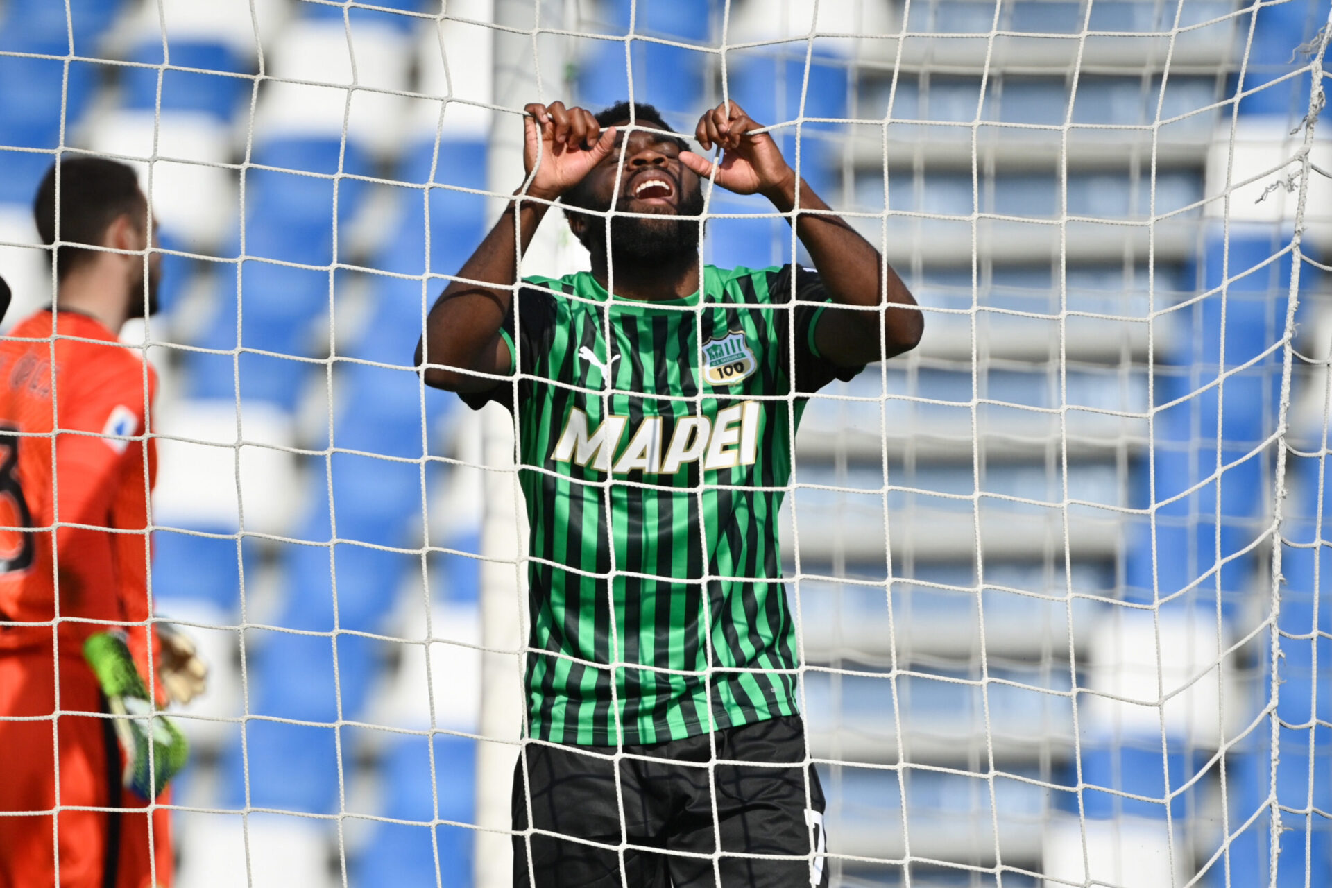 S'il veut esp&eacute;rer jouer pour l'OM, Boga va devoir esp&eacute;rer que Longoria arrive &agrave; vendre (iconsport)