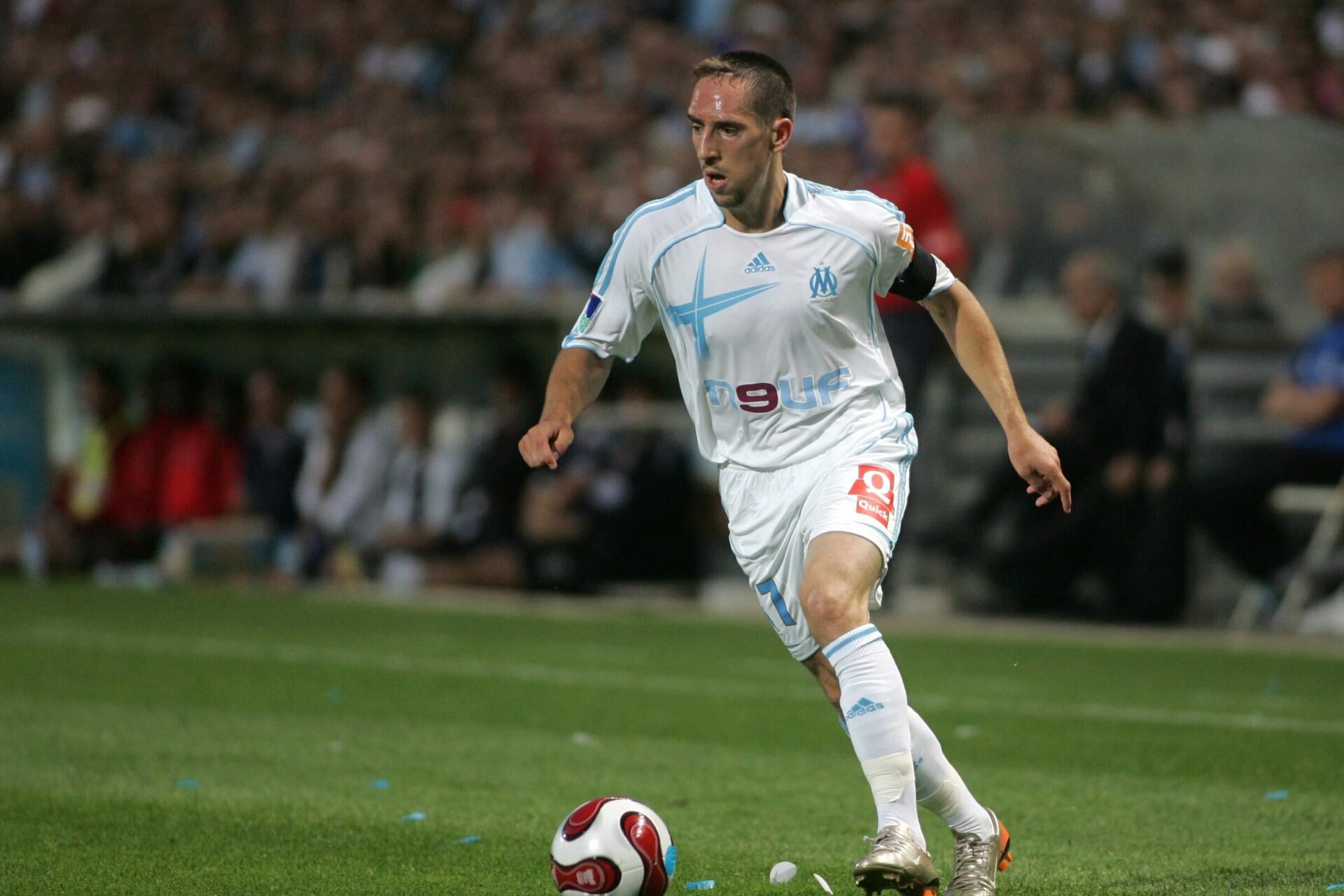 Pablo Longoria a r&eacute;v&eacute;l&eacute; que l'OM prospectait sur le march&eacute; des lat&eacute;raux. Icon Sport
