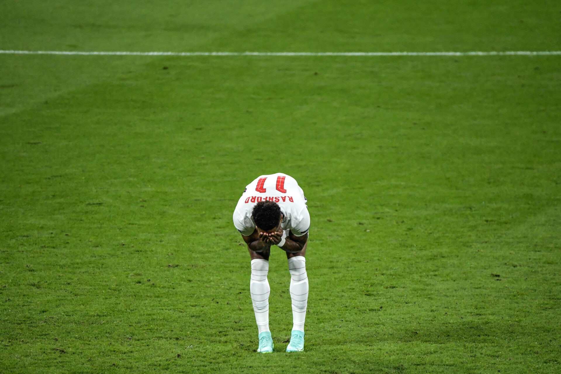 Rashford, dépité après son tir au but manqué face à l'Angleterre en finale de l'Euro. Icon Sport