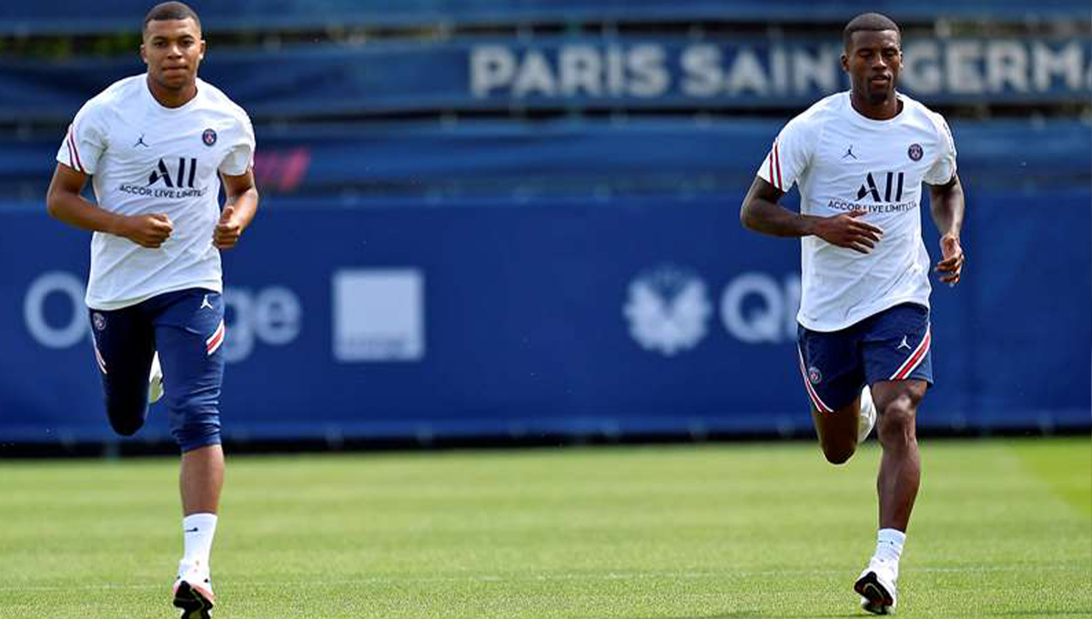 Pas encore apparus avec Paris en préparation, Kylian Mbappé et Georginio Wijnaldum pourraient jouer dès dimanche contre Lille dans le cadre du Trophée des champions (PSG)