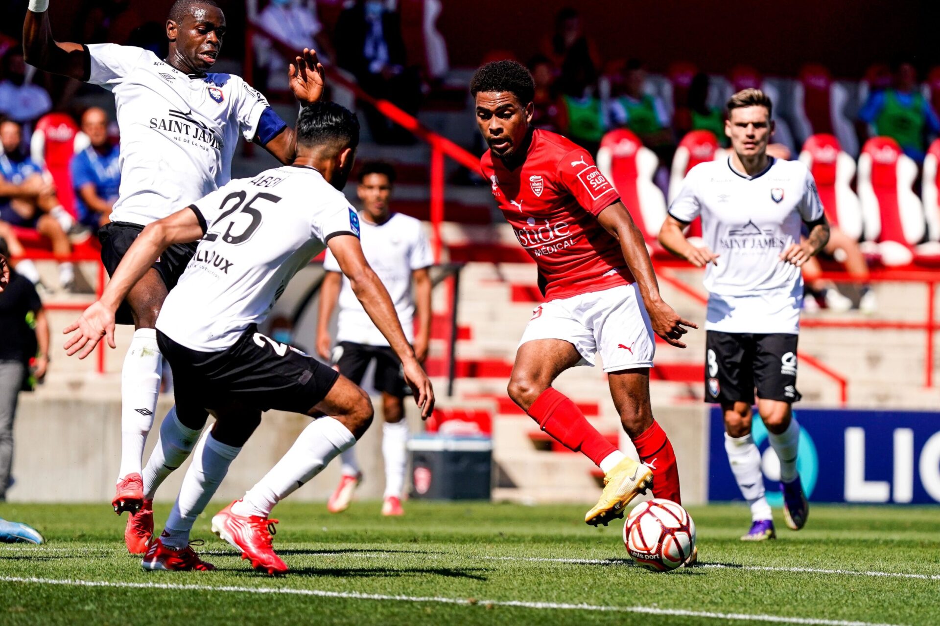 La rencontre entre Nîmes et Caen n'a pas été exaltante (IconSport)