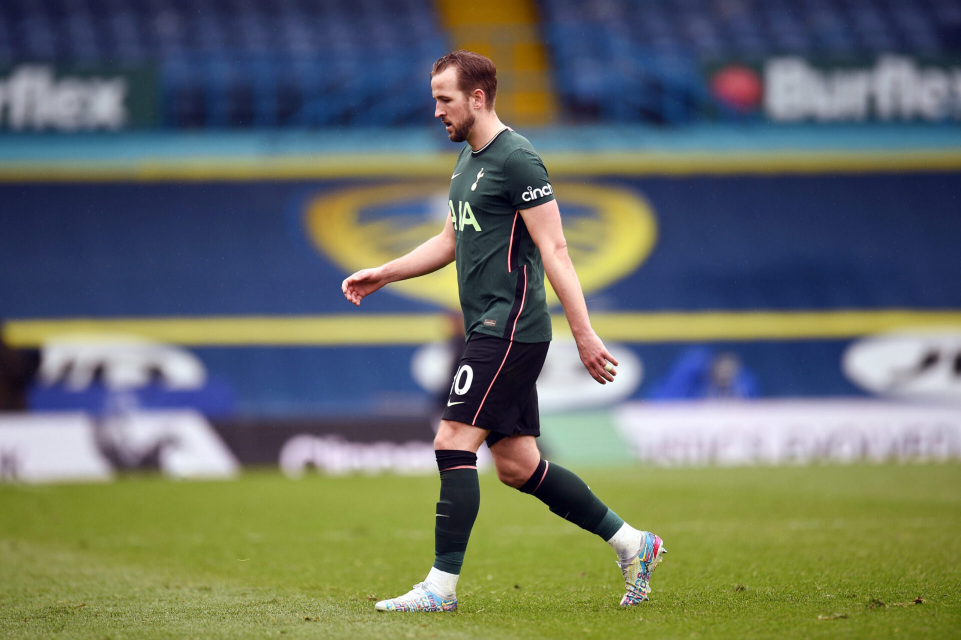 Harry Kane sous le maillot de Tottenham. Le joueur souhaiterait quitter son club pour rejoindre Manchester City (IconSport)