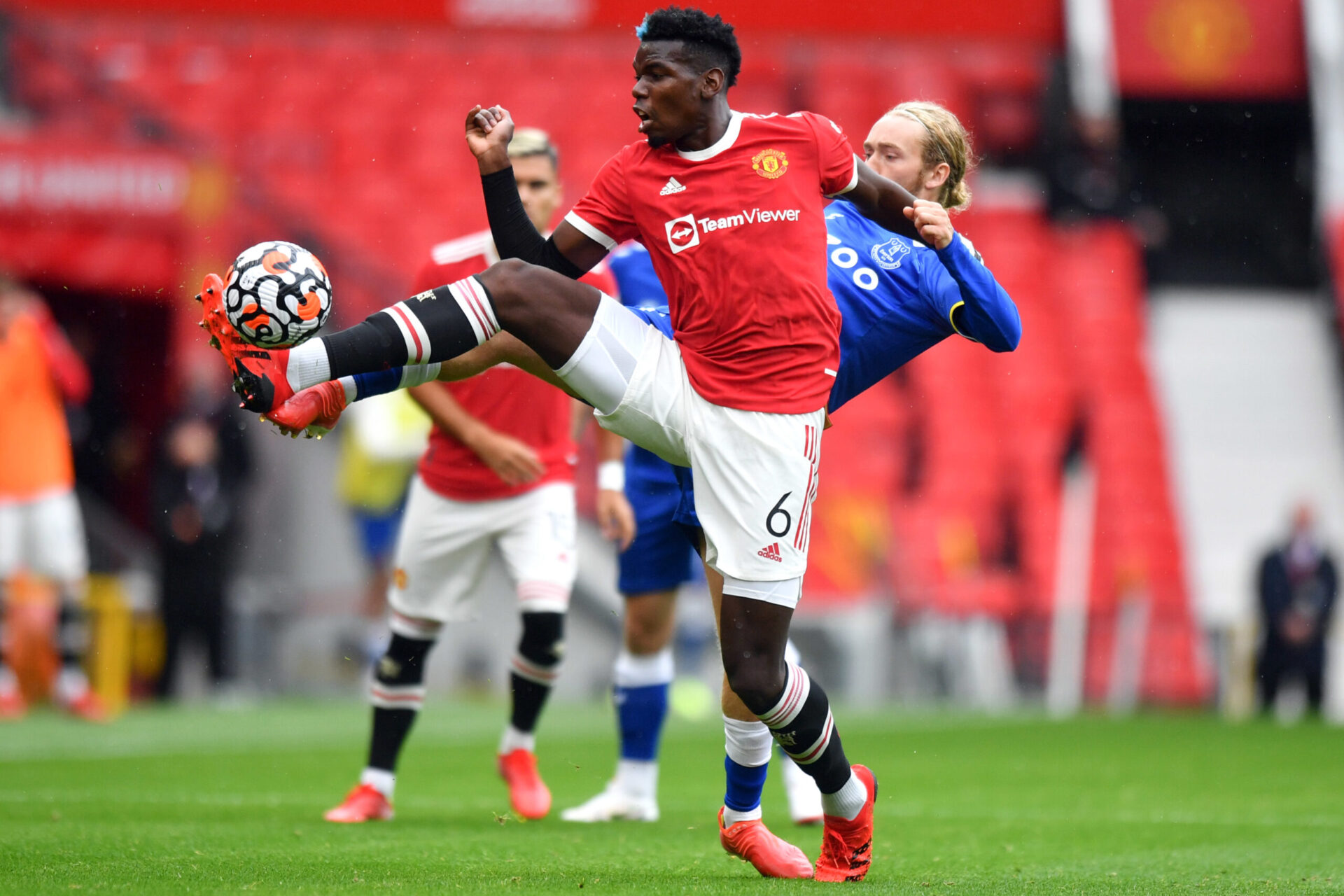 Pogba est bien parti pour rester au moins une saison de plus &agrave; United (iconsport)