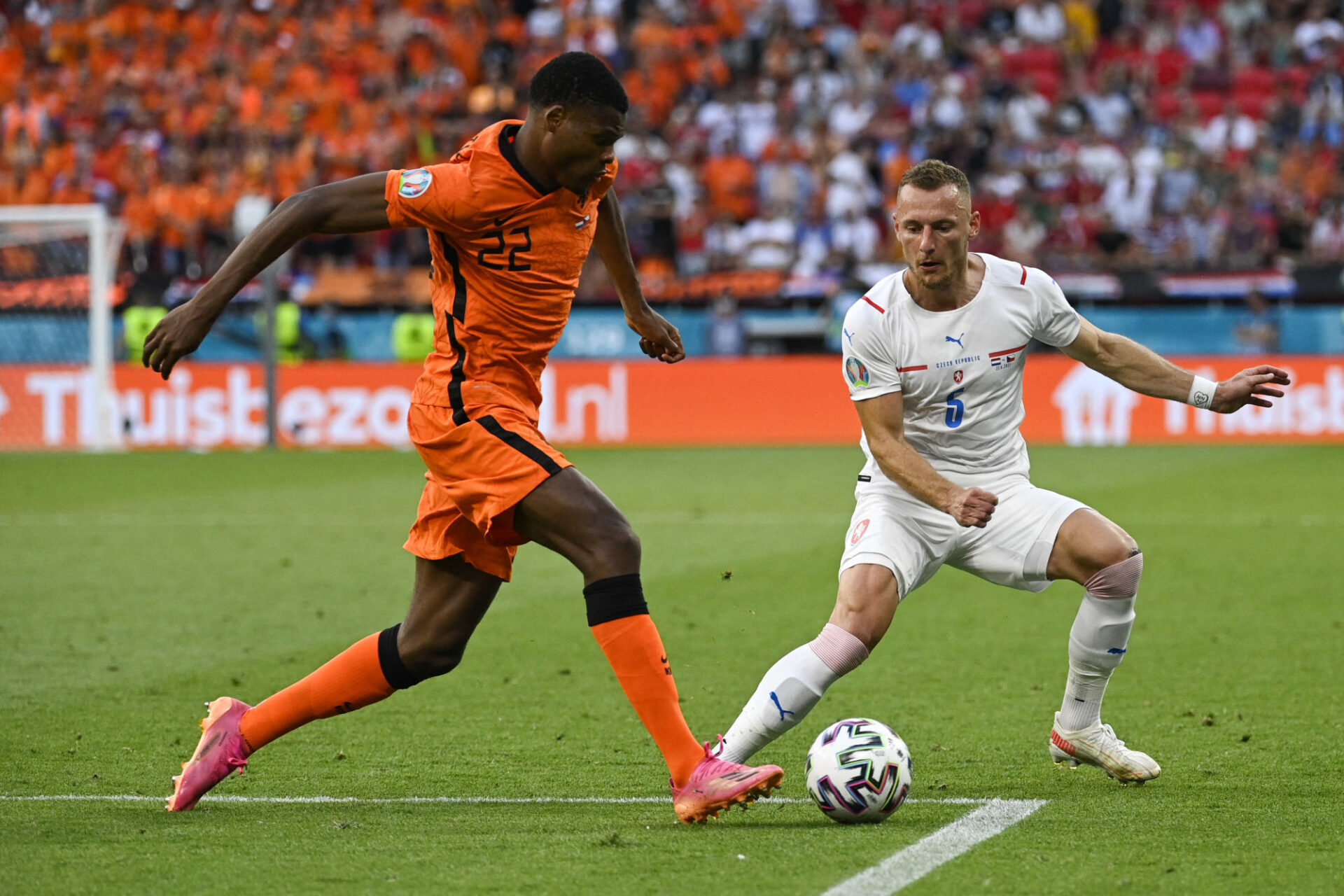 Denzel Dumfries compte 23 s&eacute;lections avec les Pays-Bas. Icon Sport