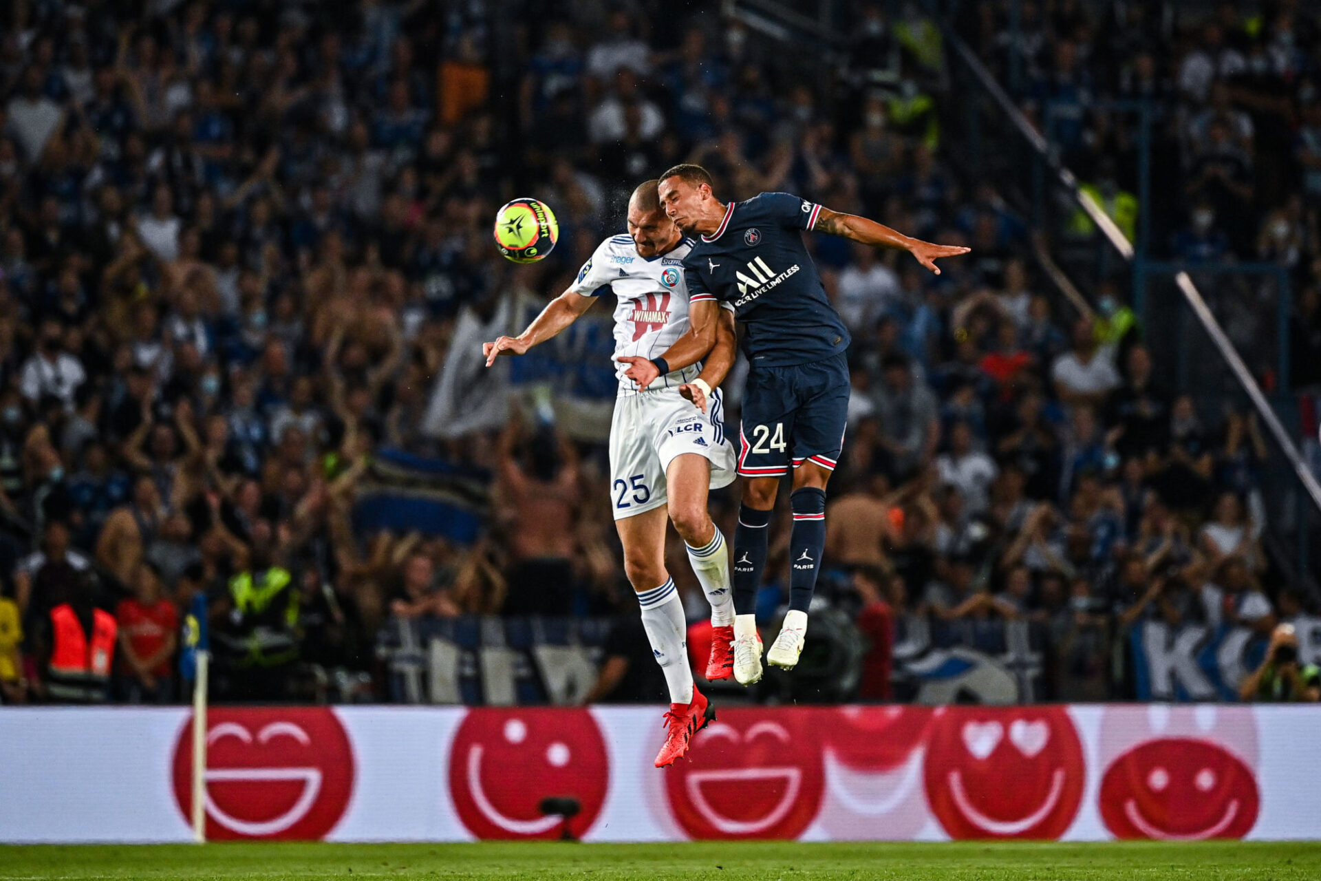 Lionel Messi, Sergio Ramos, Gigi Donnarumma, Achraf Hakimi et Georginio Wijnaldum ont &eacute;t&eacute; pr&eacute;sent&eacute;s au Parc des Princes avant le coup d'envoi contre Strasbourg. Icon Sport