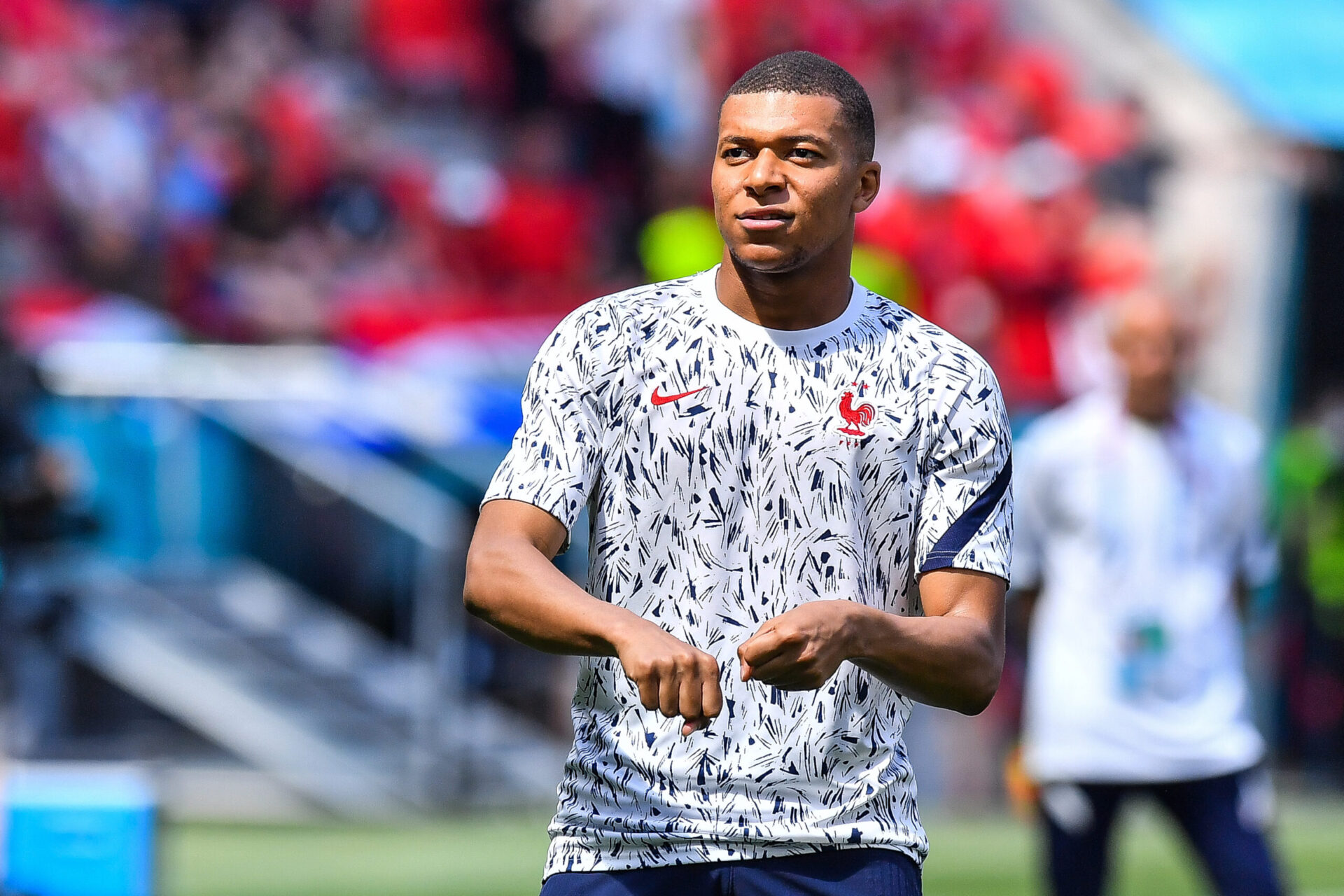 Kylian Mbappé sous le maillot des Bleus (iconsport) Kylian Mbappé sous le maillot des Bleus (iconsport)