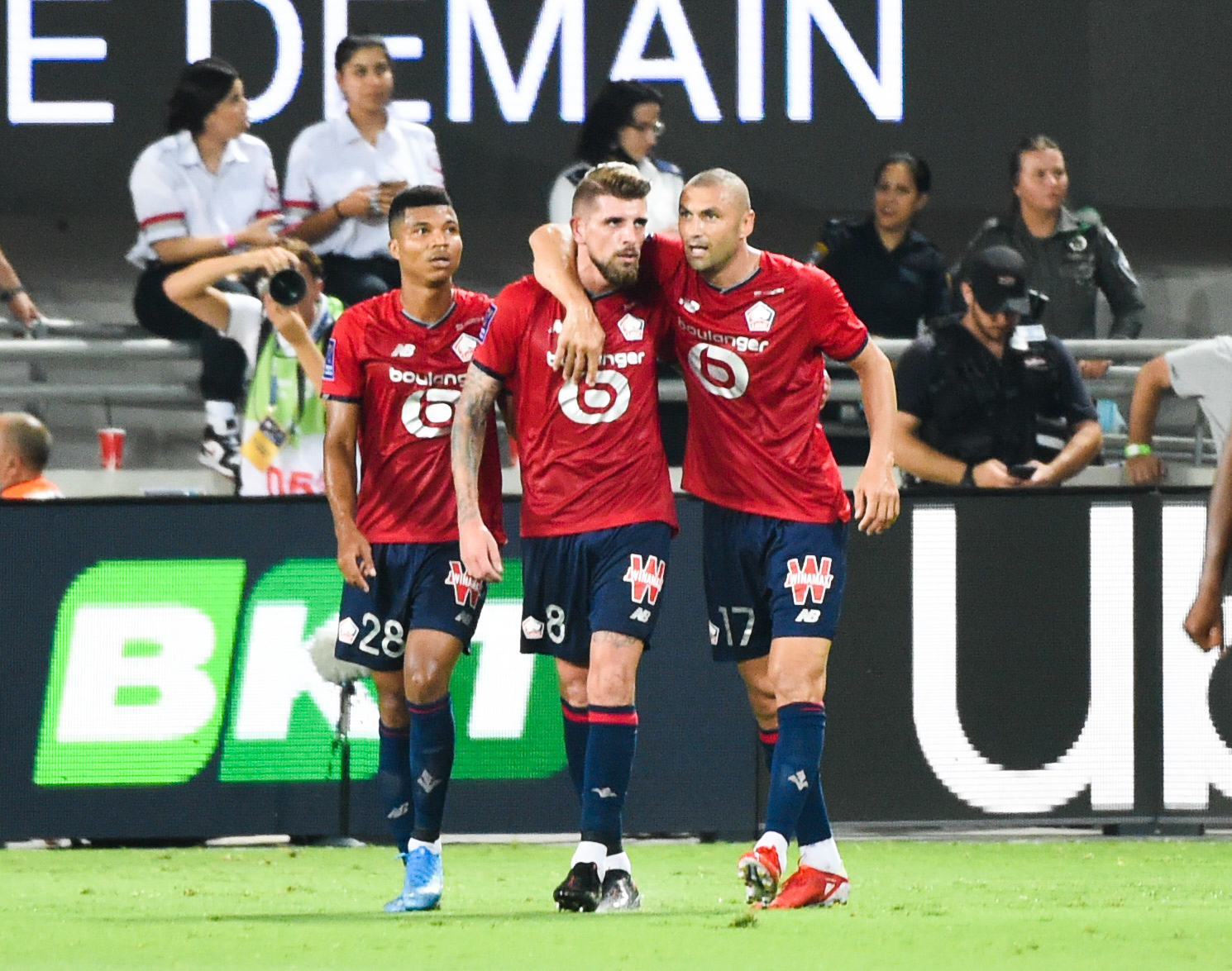 Xeka a inscrit à Tel-Aviv l'unique but de la rencontre, offrant au LOSC le premier Trophée des champions de son histoire (iconsport) Xeka a inscrit à Tel-Aviv l'unique but de la rencontre, offrant au LOSC le premier Trophée des champions de son histoire (iconsport)