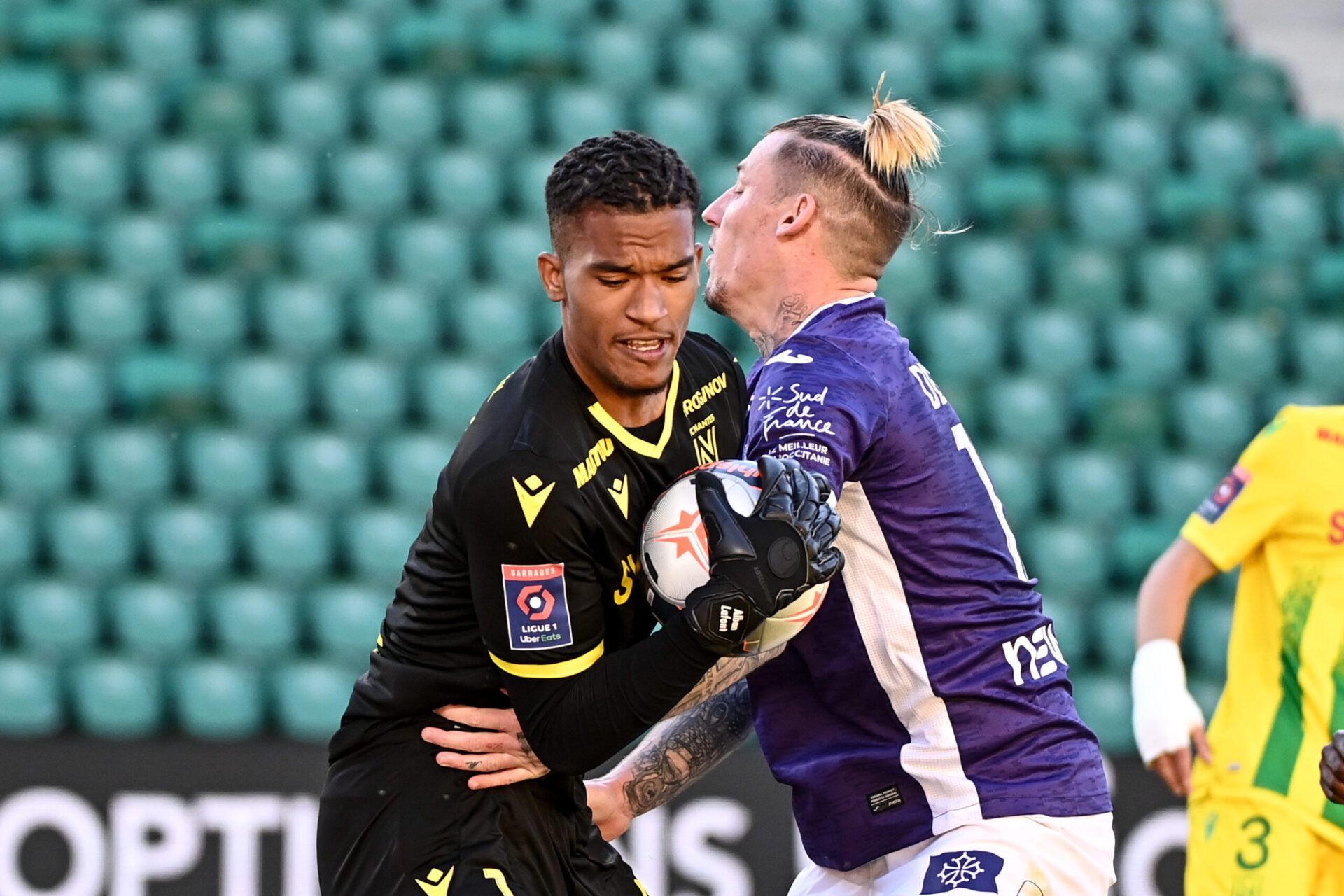 Capitaine lors des barrages en mai dernier, Alban Lafont conserve le brassard cette saison (iconsport)