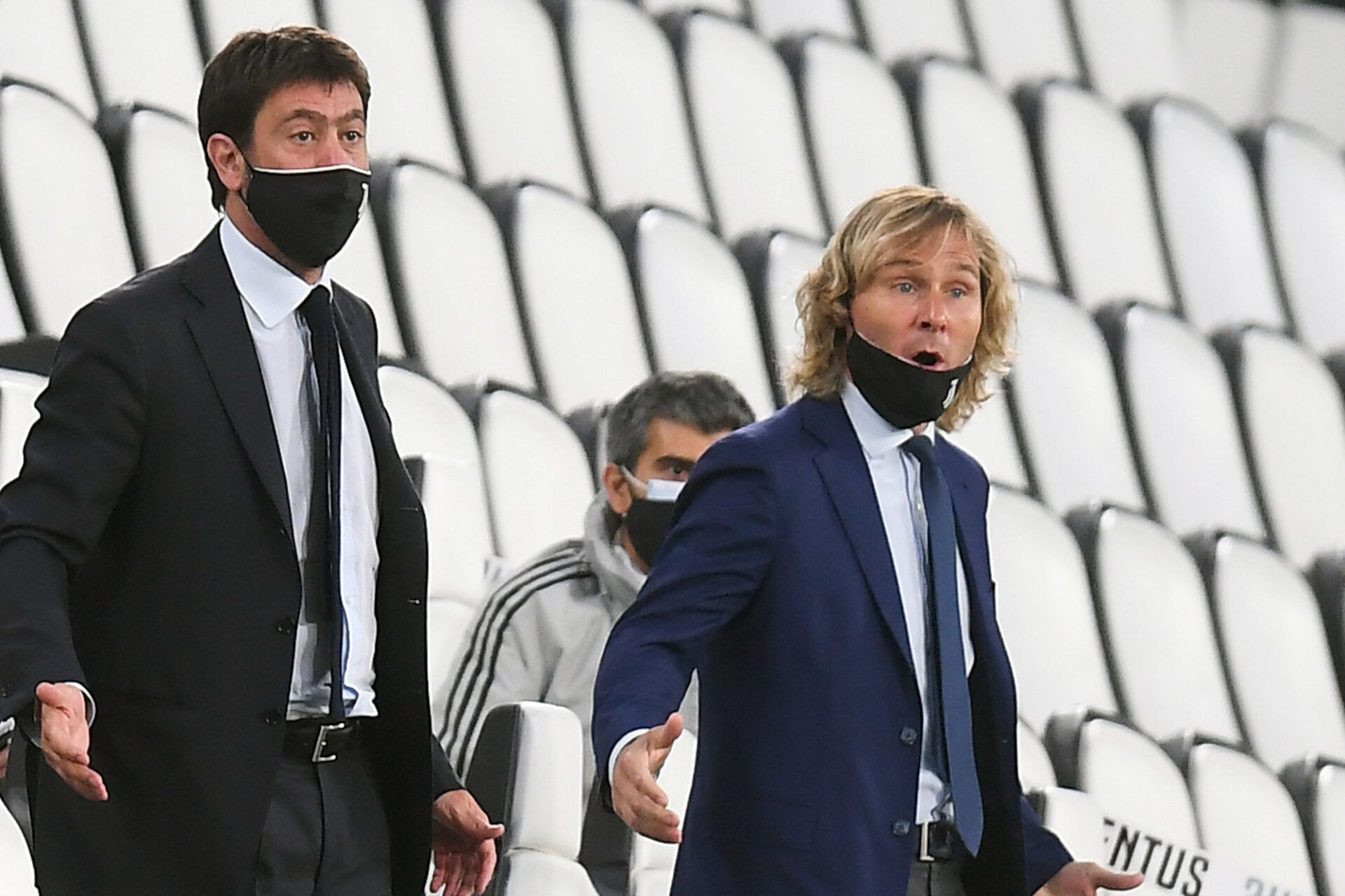 Le patron de la Juventus, Andrea Agnelli (à gauche), et le vice-président Pavel Nedved (à droite), n'étaient plus forcément désireux de conserver Cristiano Ronaldo, qui n'a pas engendré les bénéfices économiques espérés. @iconsport