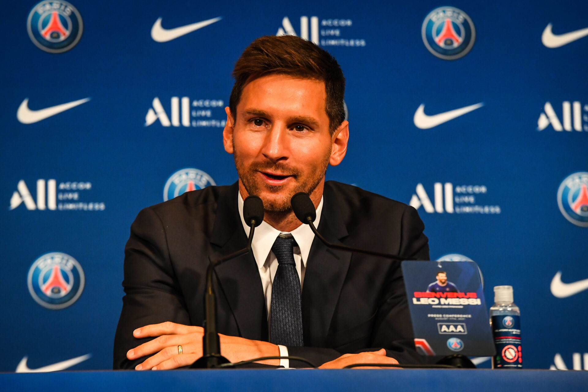 En conf&eacute;rence de pr&eacute;sentation ce mercredi, Lionel Messi exprimait son impatience &agrave; l'id&eacute;e de retrouver les terrains (iconsport)