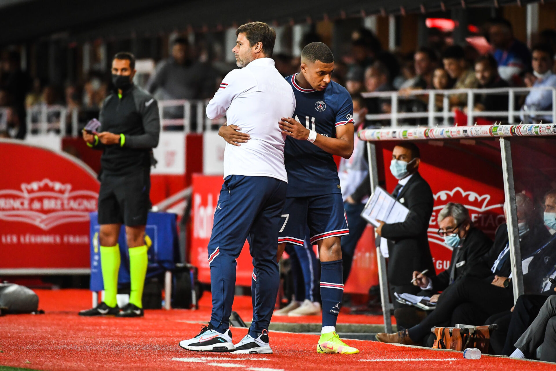 Kylian Mbappé, Neymar et Lionel Messi se sont entraînés ensemble au PSG, ce samedi 28 août. Ils devraient faire partie du groupe pour le déplacement à Reims, dimanche 29 août. Icon Sport Kylian Mbappé, Neymar et Lionel Messi se sont entraînés ensemble au PSG, ce samedi 28 août. Ils devraient faire partie du groupe pour le déplacement à Reims, dimanche 29 août. Icon Sport
