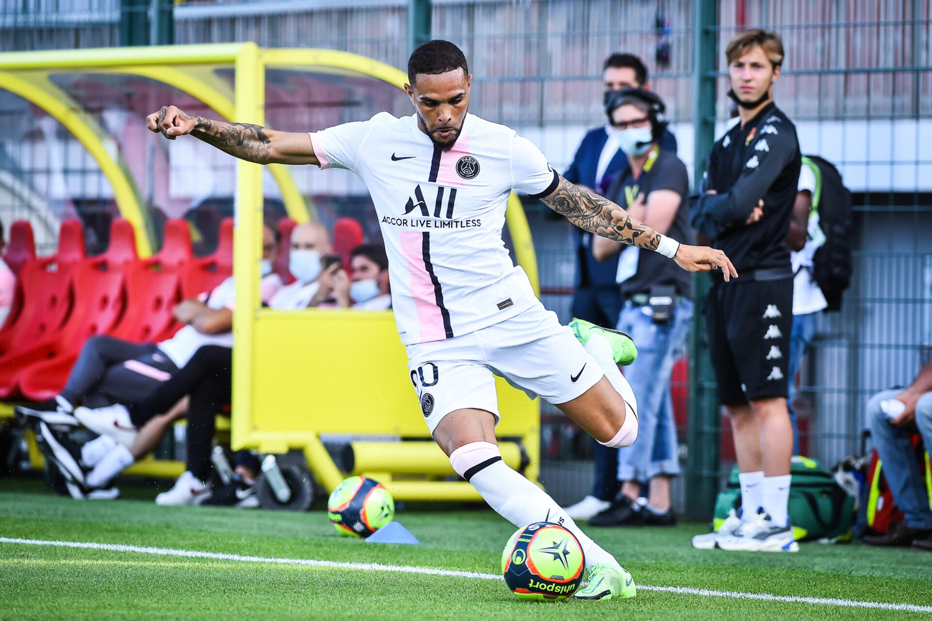 Alors que Paris peut s'en débarrasser, Kurzawa pourrait refuser de quitter la capitale cet été (iconsport) Alors que Paris peut s'en débarrasser, Kurzawa pourrait refuser de quitter la capitale cet été (iconsport)
