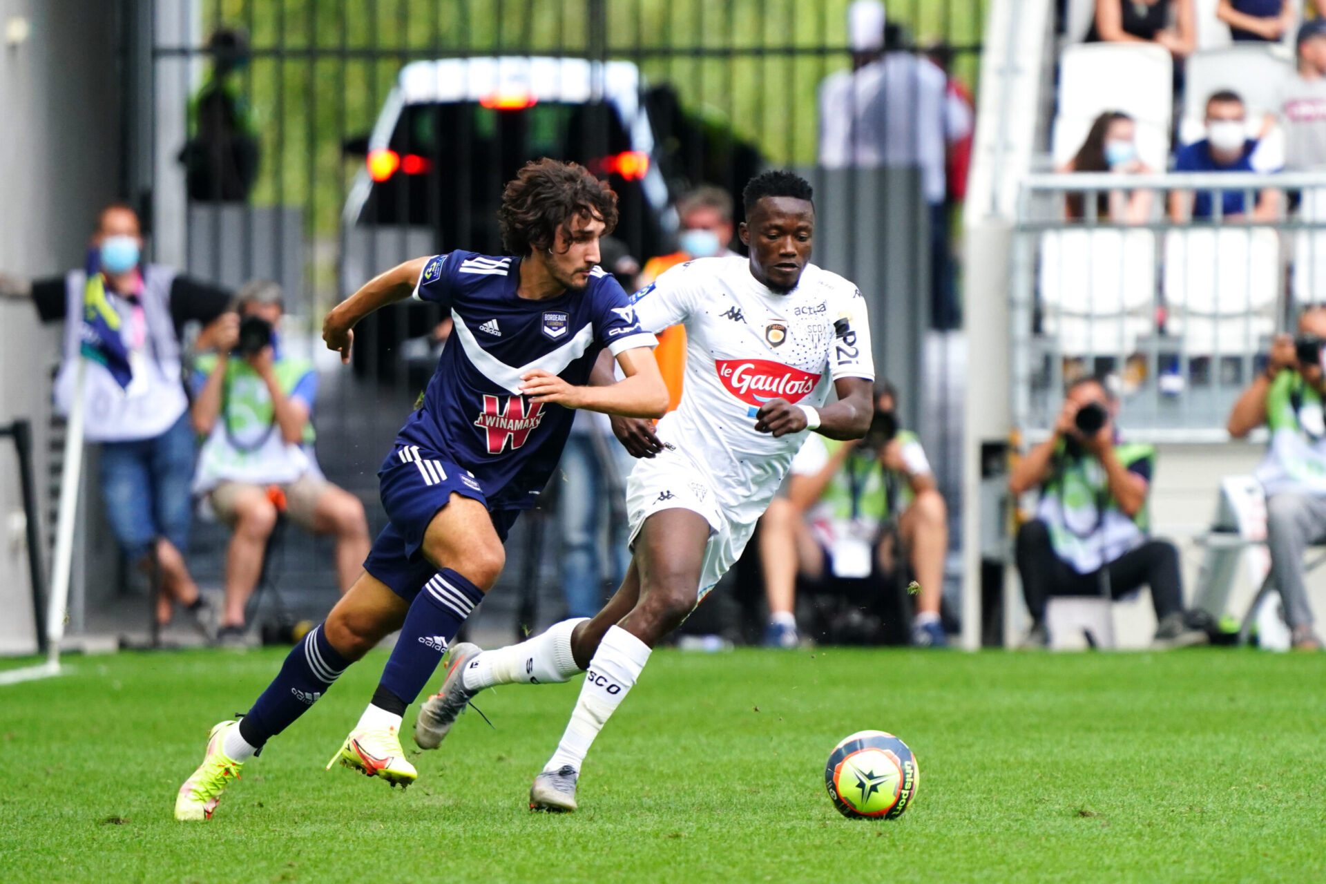 Titularis&eacute; une fois lors des quatre premi&egrave;res journ&eacute;es de Ligue 1, Adli pourrait retrouver un r&ocirc;le plus important maintenant que son avenir est d&eacute;cid&eacute; (iconsport)