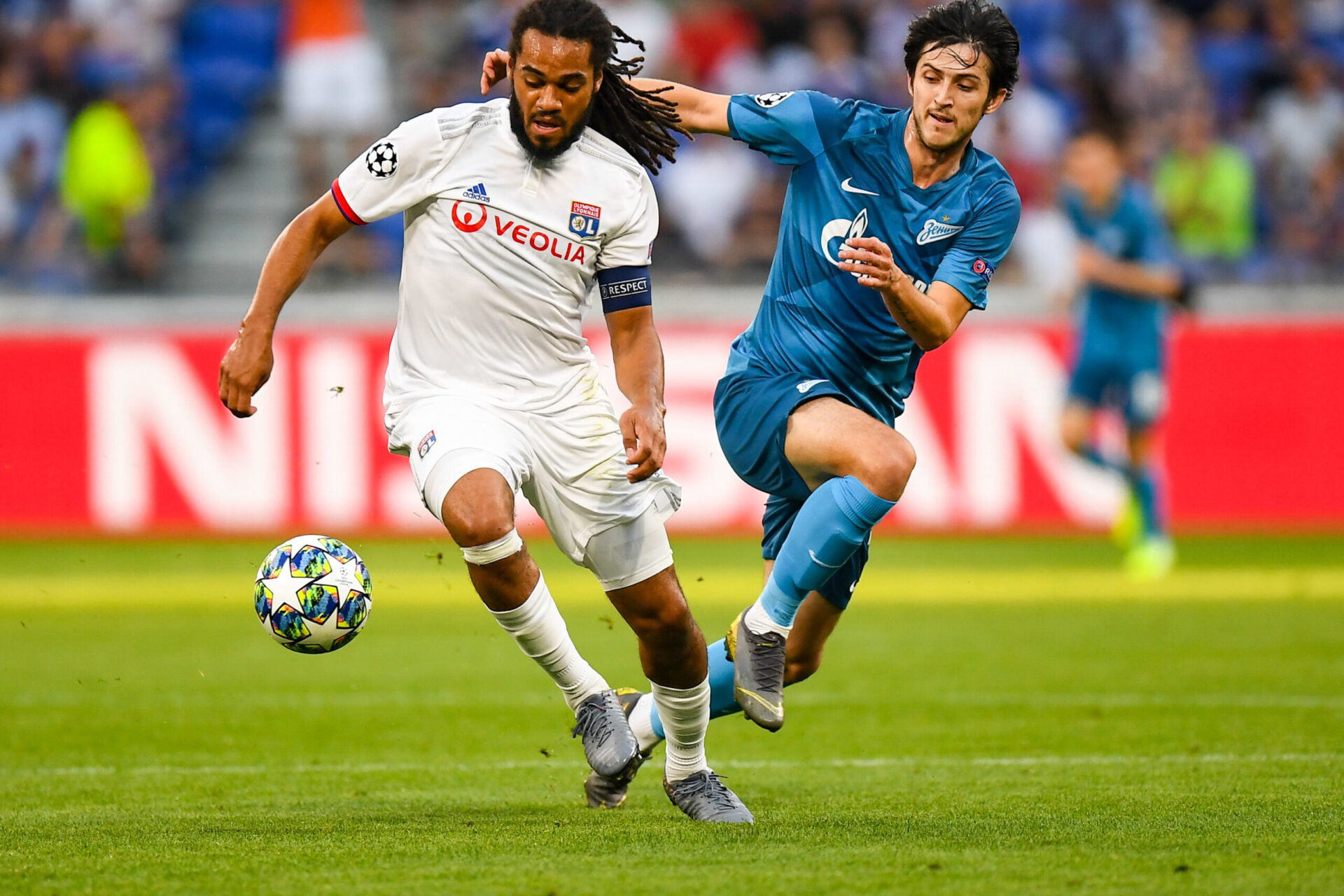 Sardar Azmoun retrouvera-t-il Jason Denayer au Groupama Stadium cette saison ? (iconsport)