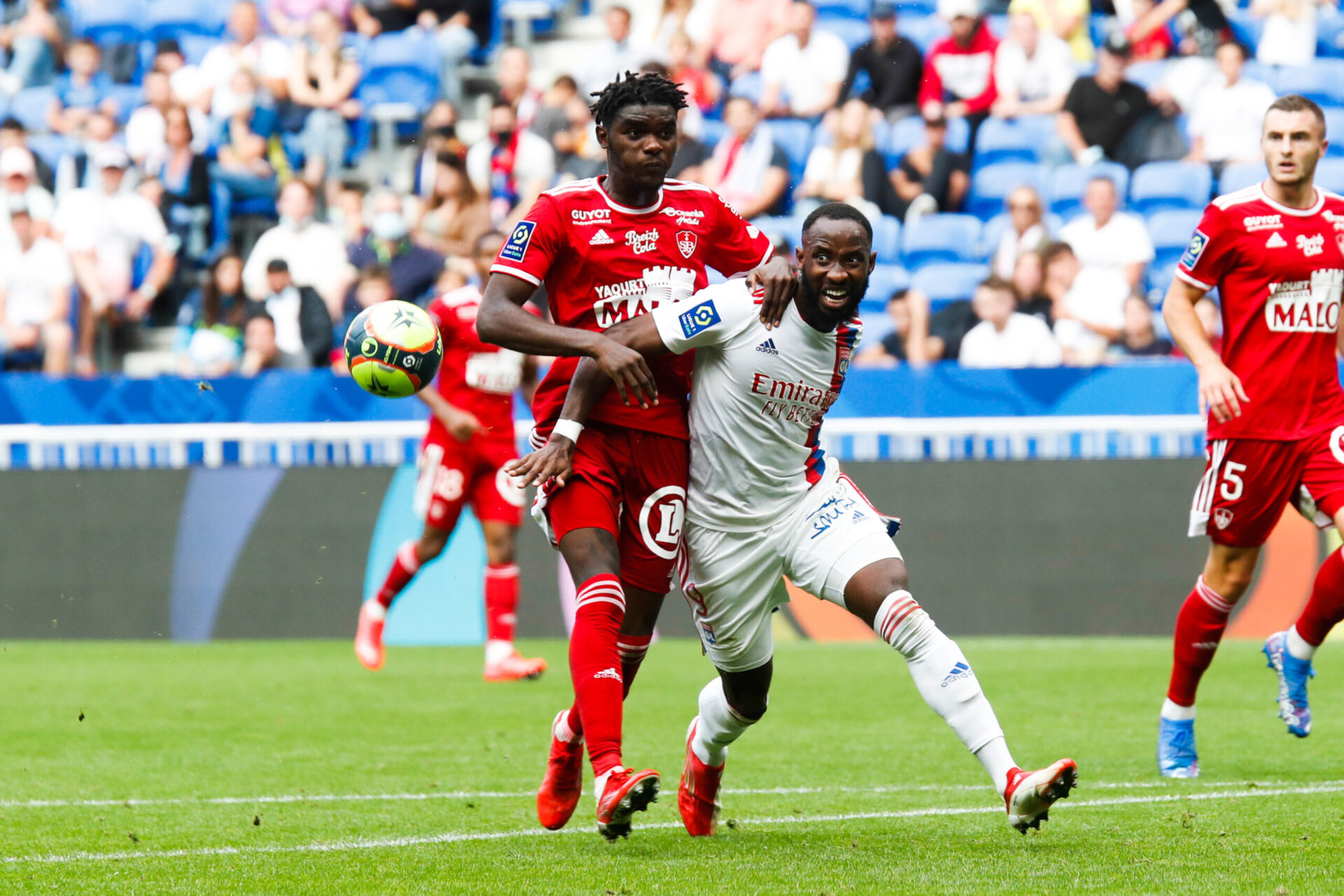 Apr&egrave;s deux journ&eacute;es, Lyon inqui&egrave;te et ne compte qu'un point (iconsport)