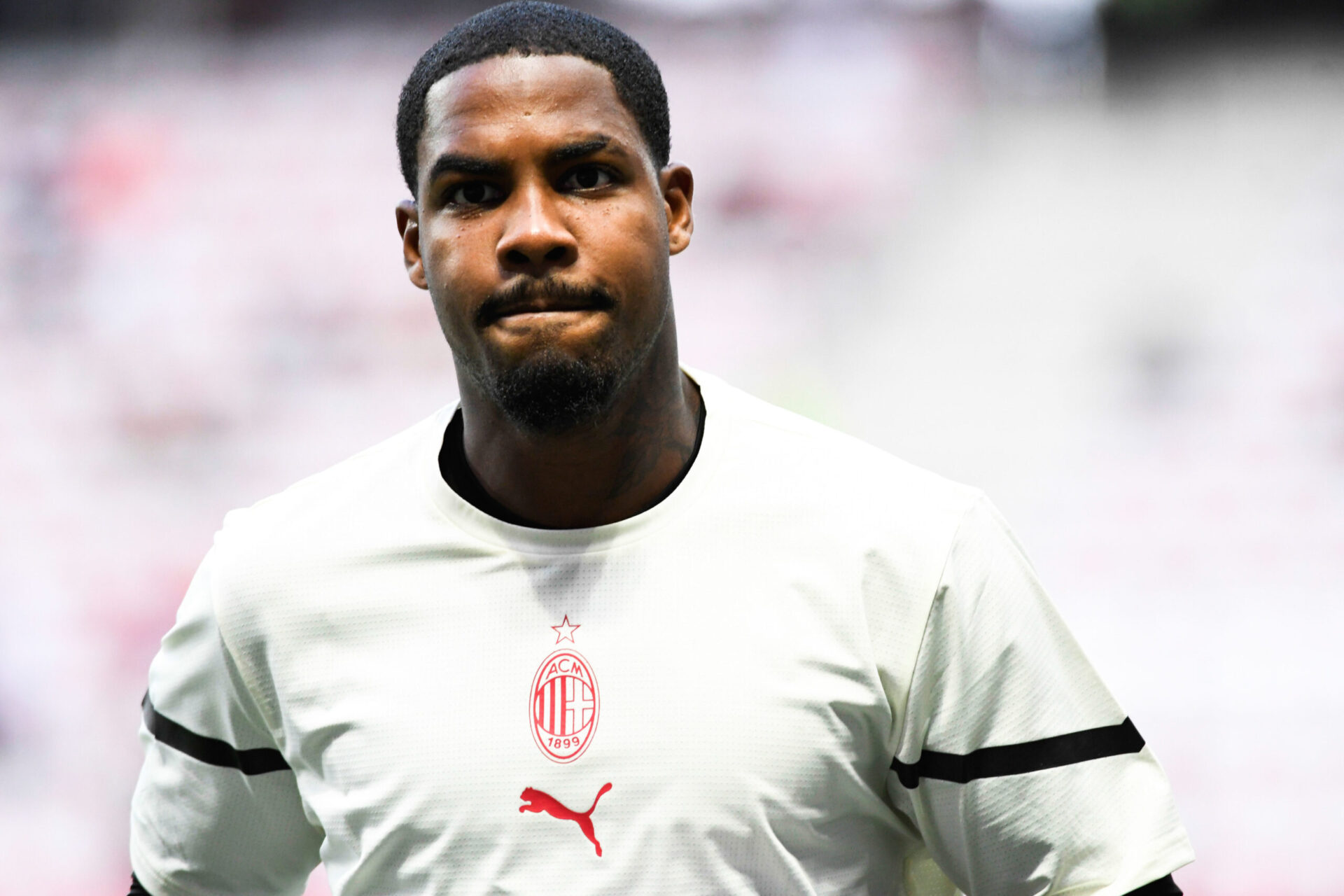 Titulaire contre l'OGC Nice, Mike Maignan a effectu&eacute; ses d&eacute;buts avec son nouveau club, comme Olivier Giroud et Fod&eacute; Ballo-Tour&eacute; (iconsport)