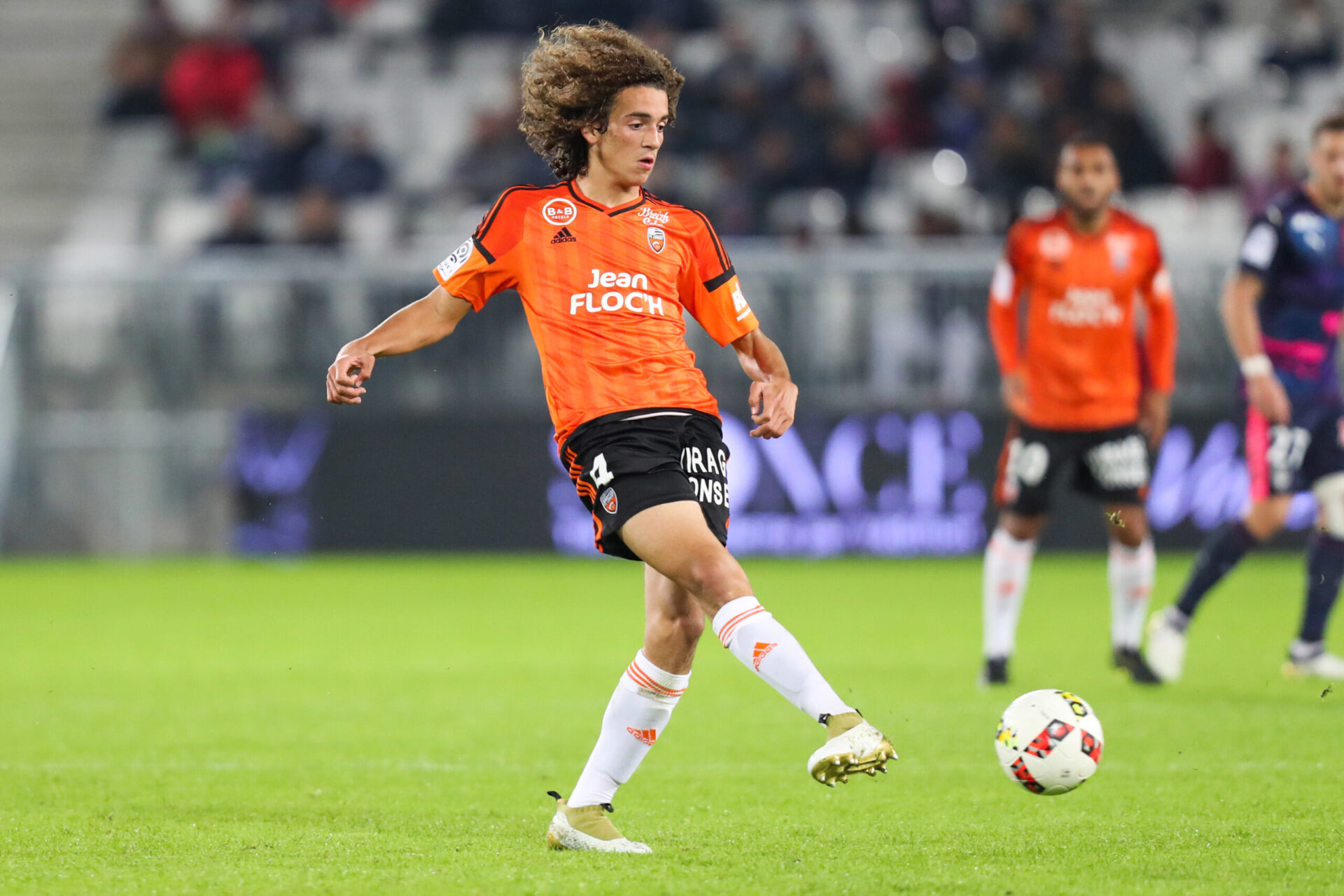 Matteo Guendouzi commen&ccedil;ant sa carri&egrave;re de footballeur avec le club de Lorient (Icon Sport)