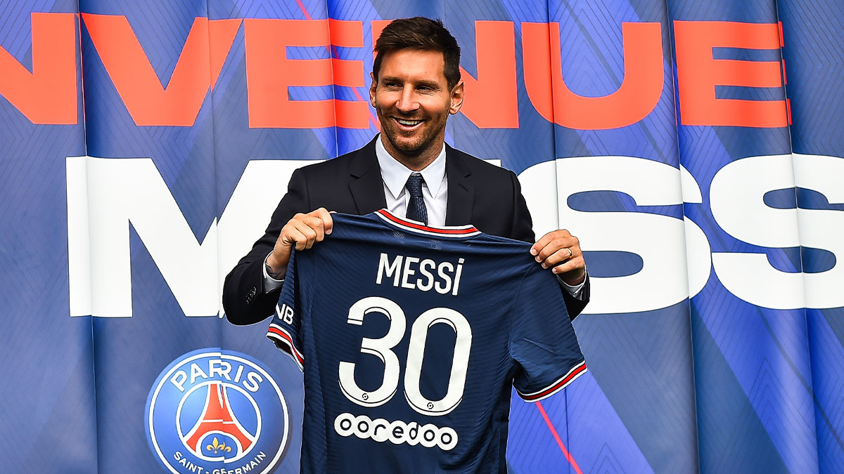 Samedi, Lionel Messi avait fondu en larmes lors de sa conf&eacute;rence d'adieux avec le FC Barcelone (iconsport)