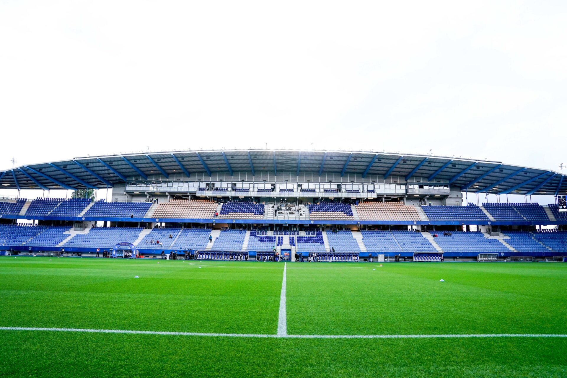 Troyes a accepté de prêter le stade de l'Aube pour la nouvelle rencontre entre Nice et l'OM (iconsport)