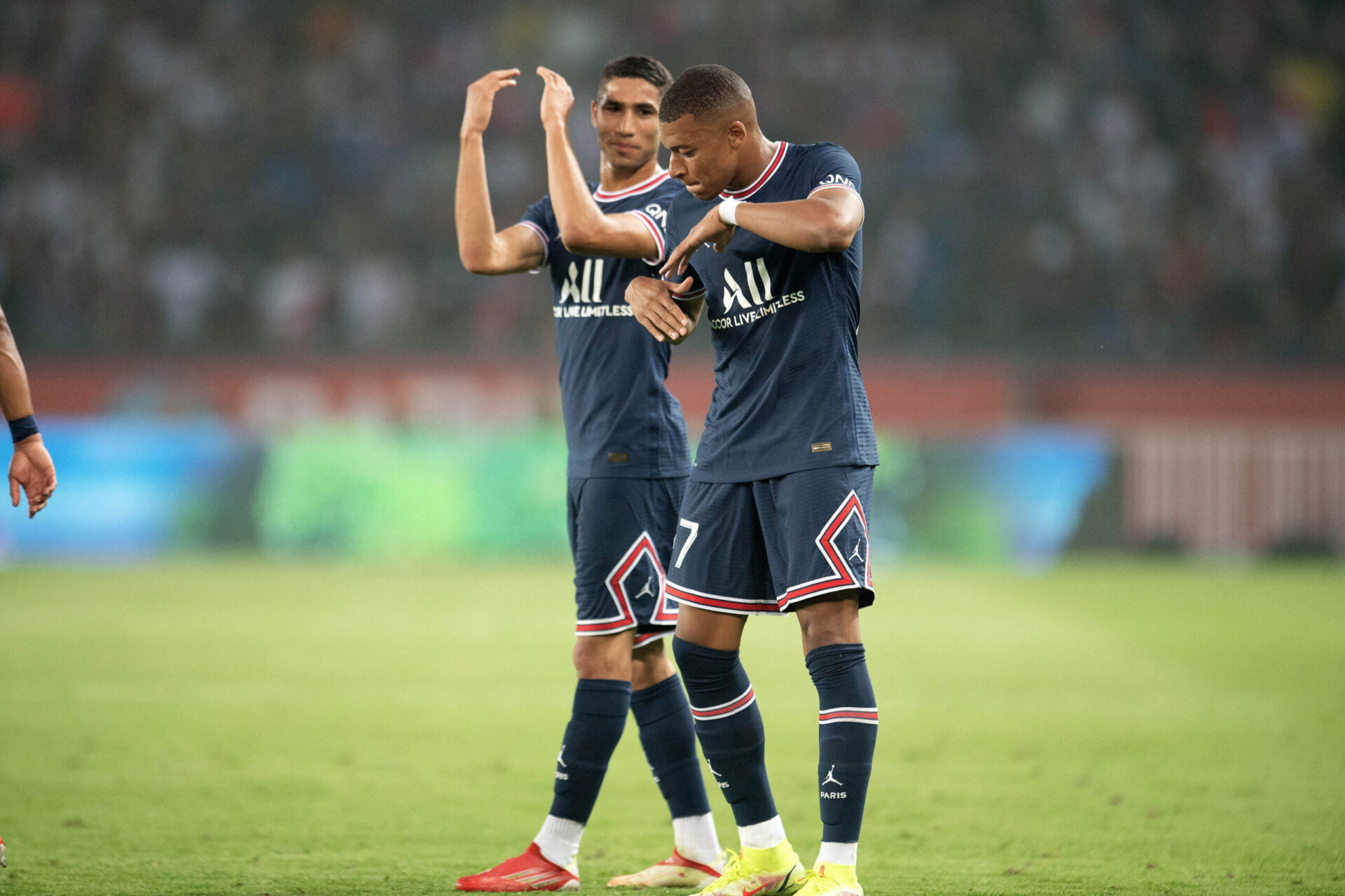 Hakimi plus rapide que Mbappé ? (iconsport)