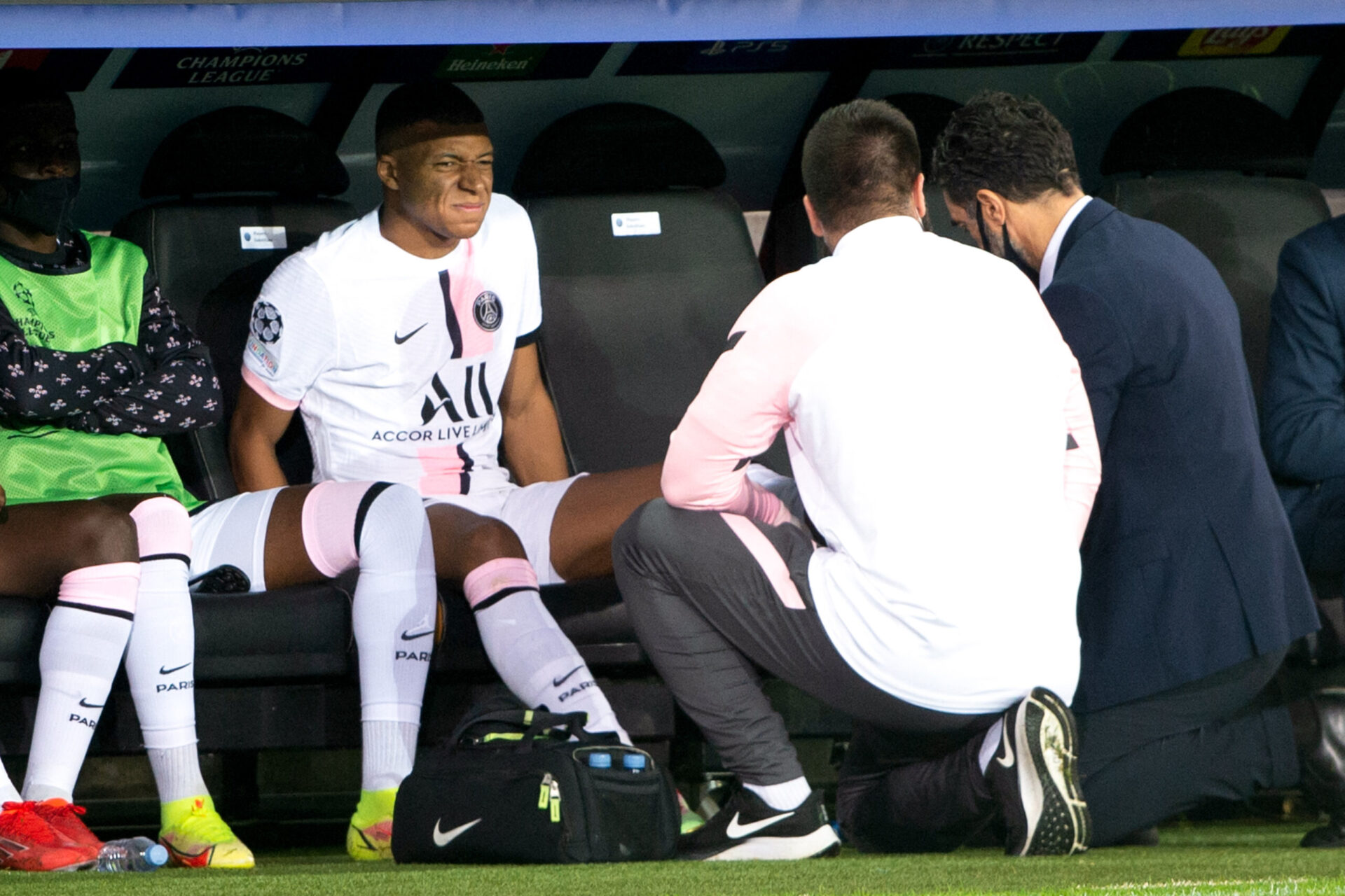 Kylian Mbappé, blessé à la cheville gauche lors de la rencontre face à Bruges (IconSport)