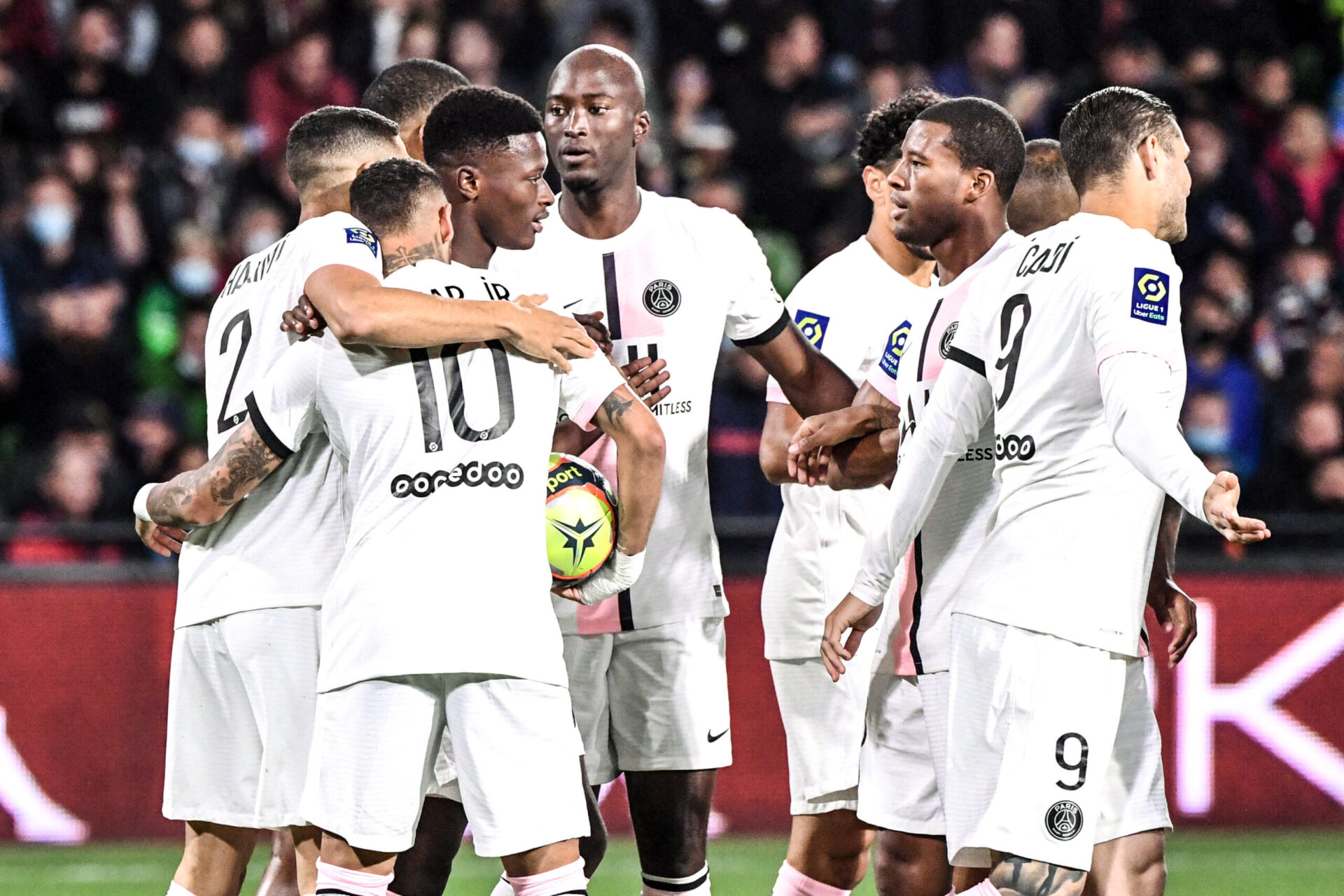 La joie parisienne sur l'ouverture du score d'Hakimi (iconsport)
