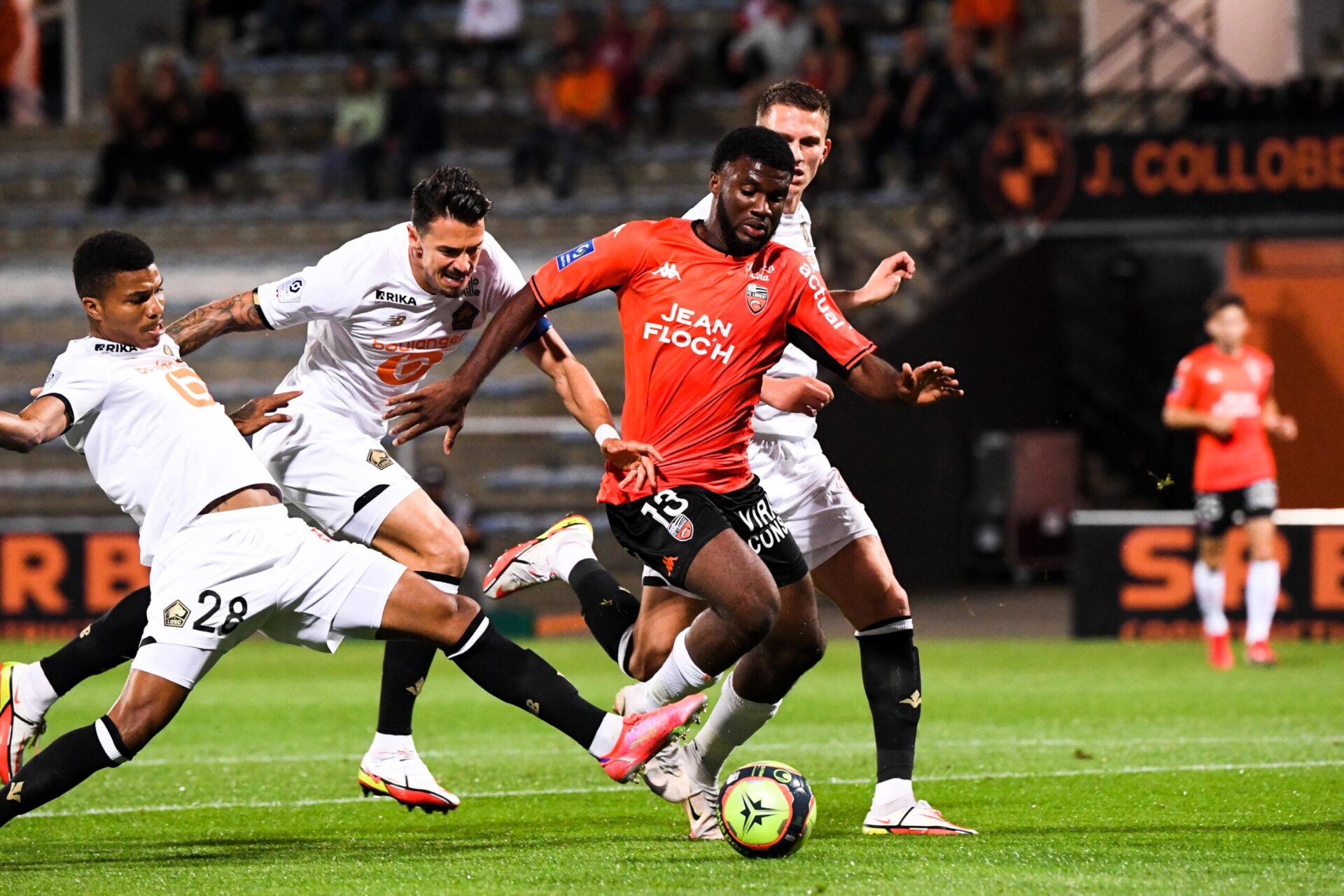 Alors que son LOSC s'est incliné à Lorient le week-end dernier, Jocelyn Gourvennec a regretté de voir son équipe ne pas afficher de progrès par rapport aux précédentes rencontres (iconsport)