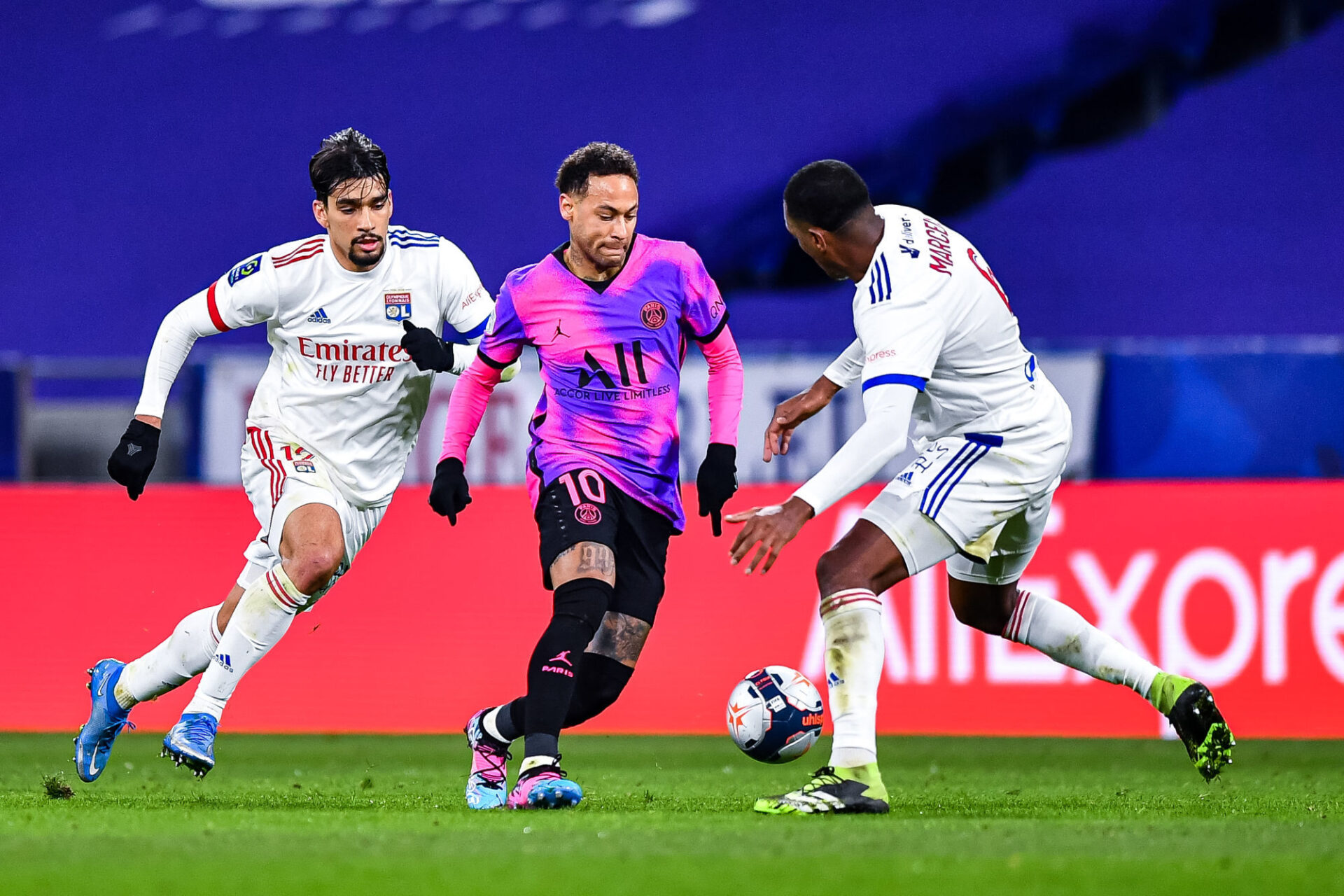 Le PSG et Lyon avaient fait le spectacle la saison dernière, avec une victoire 4-2 des coéquipiers de Neymar au Groupama Stadium. Icon Sport