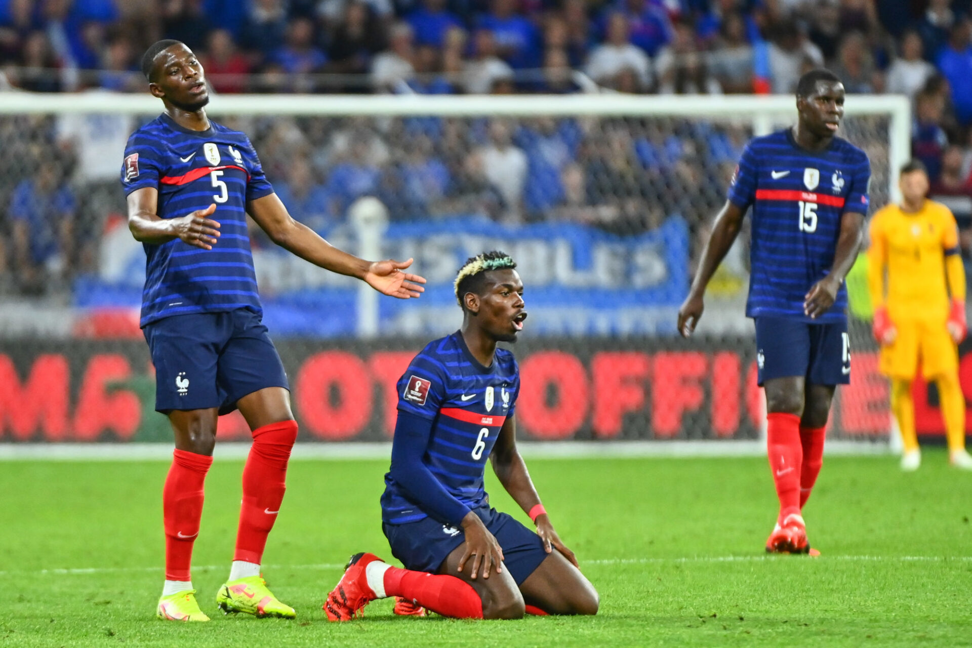 Paul Pogba veut que les Bleus réagissent. Icon Sport